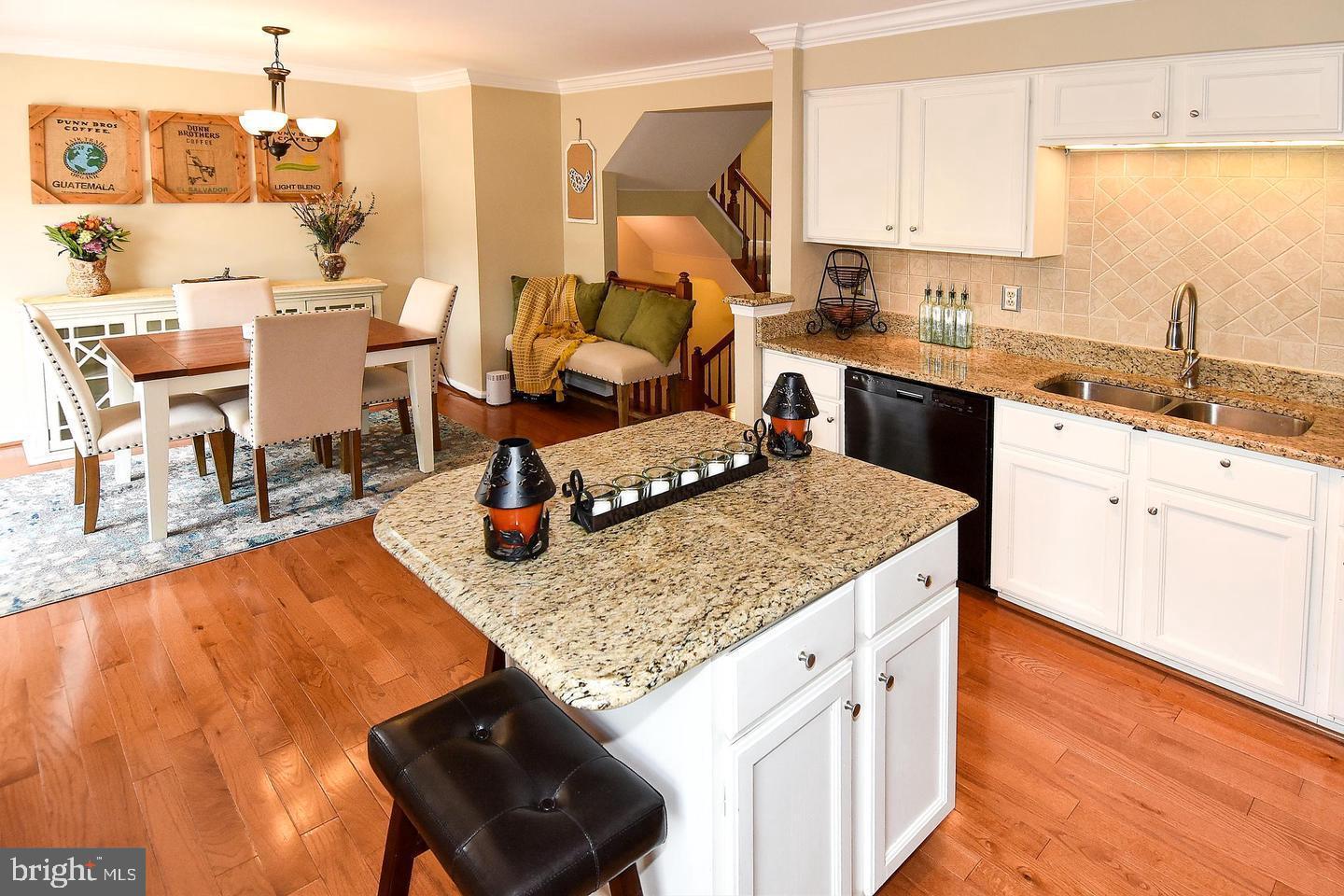 KINGSTOWNE - Residential Lease