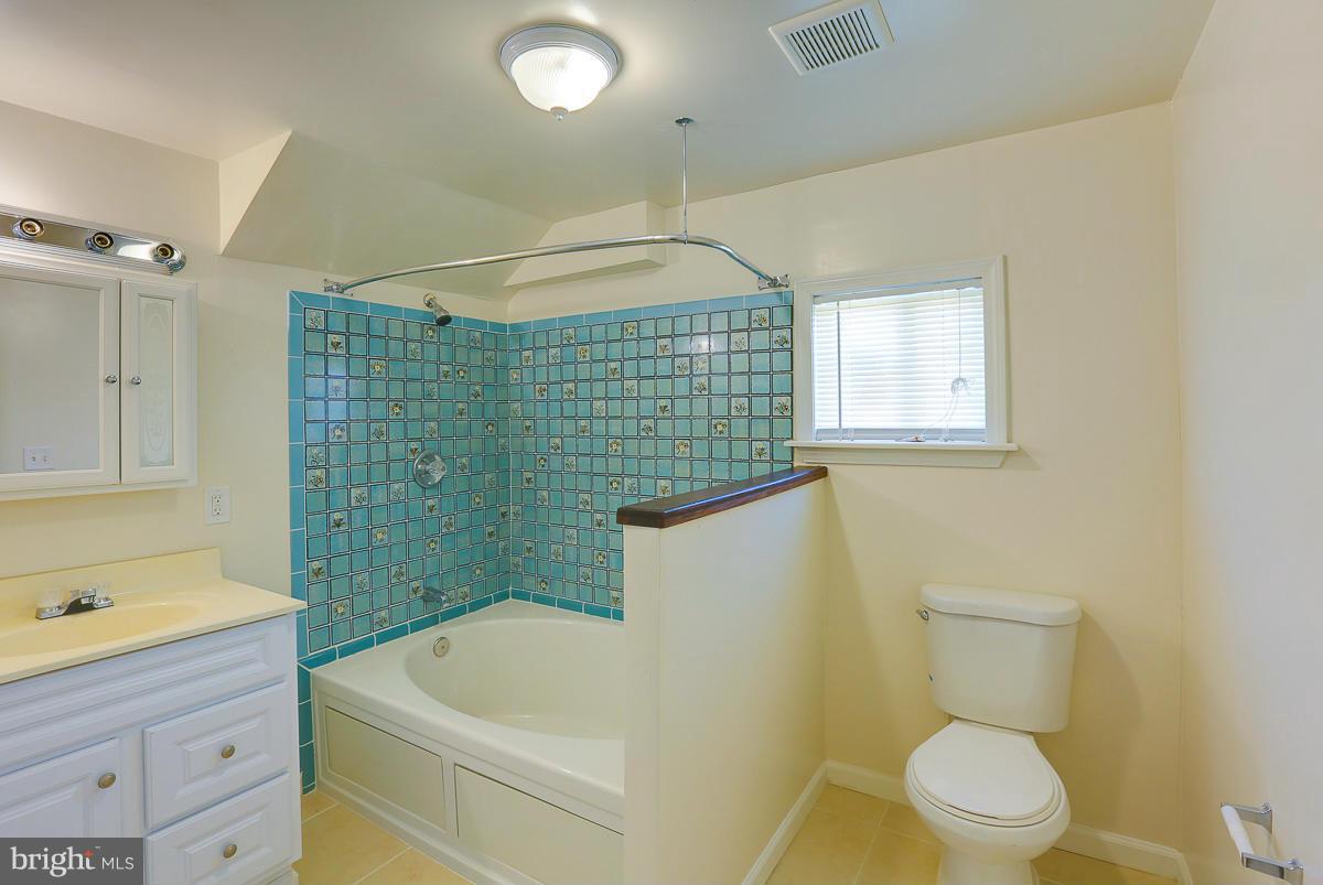 GARDENVILLE - Residential