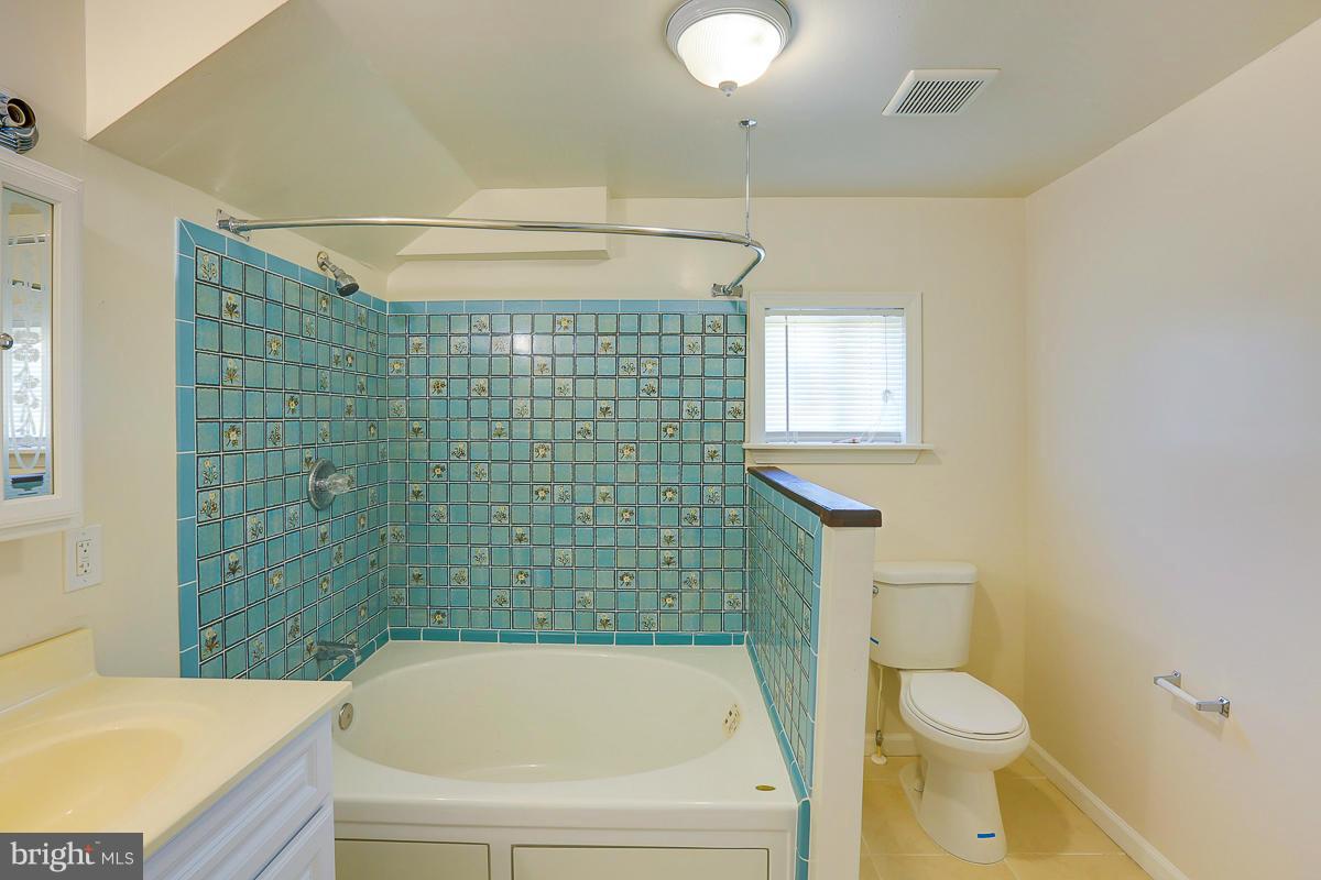 GARDENVILLE - Residential