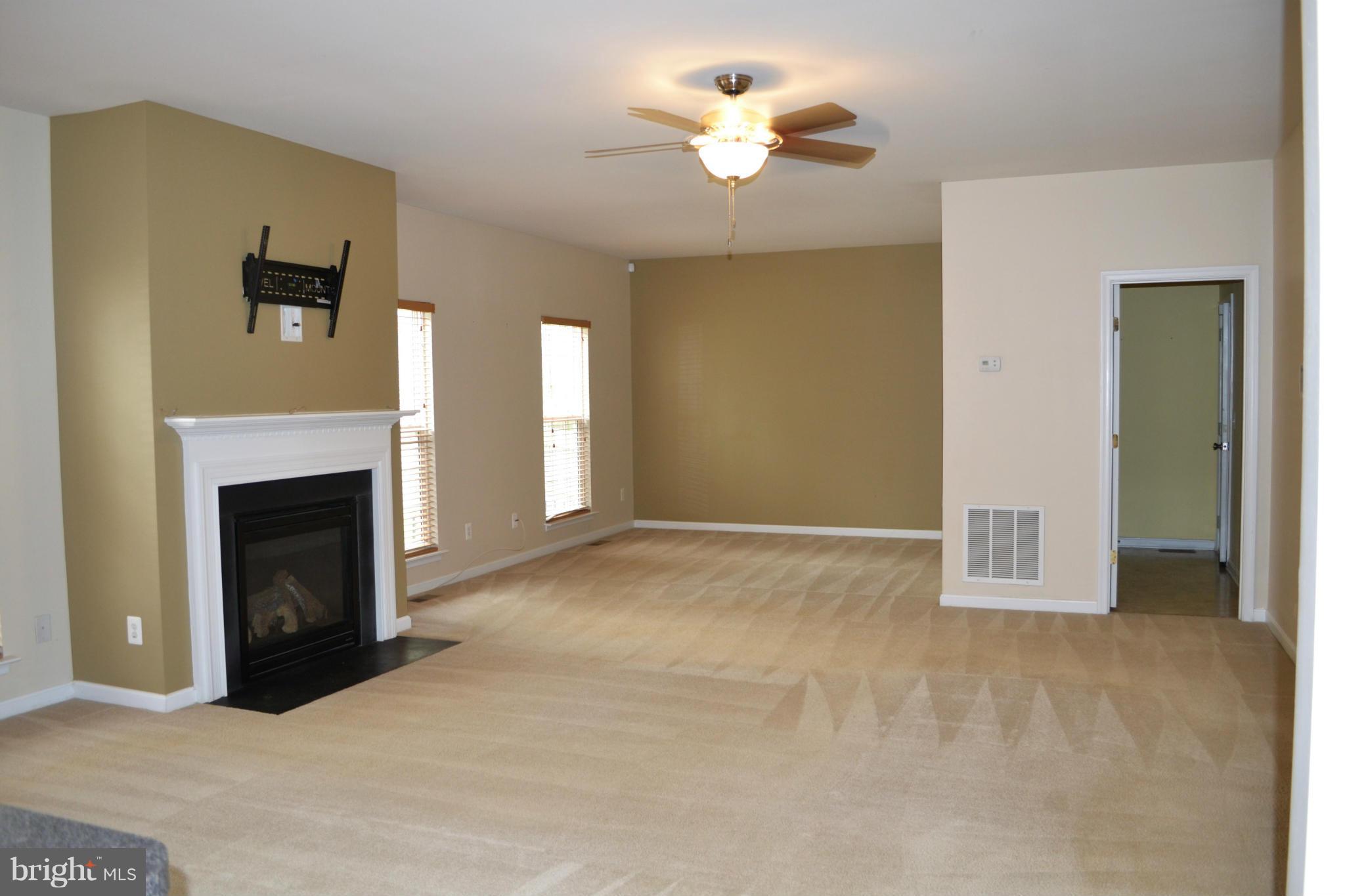 RIVER WALK - Residential Lease