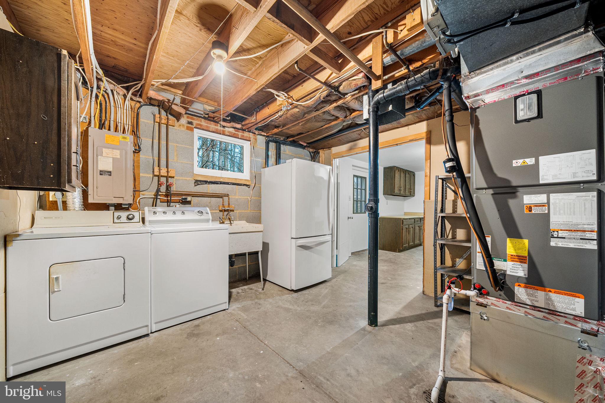 ORANGE HUNT ESTATES WEST - Residential