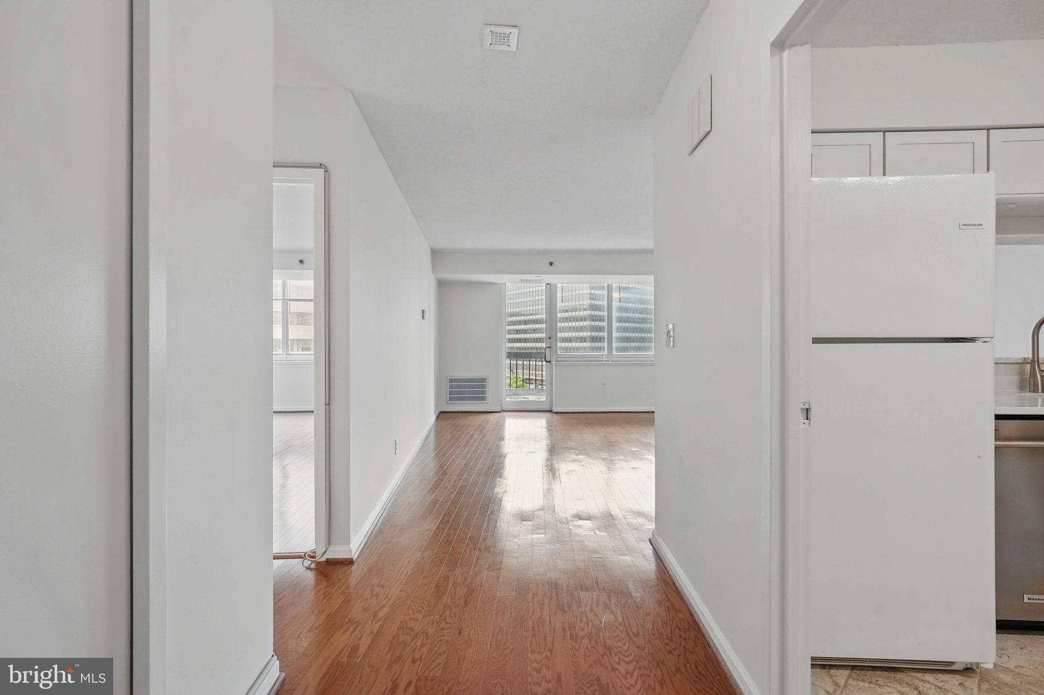 1805 CRYSTAL DRIVE 617S
