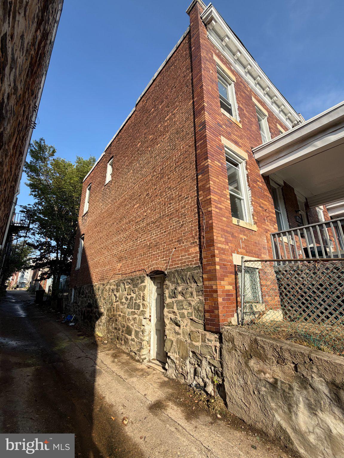 600 N GRANTLEY STREET