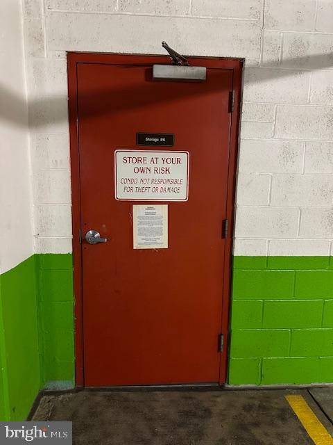 THE WILLIAMSBURG - Residential