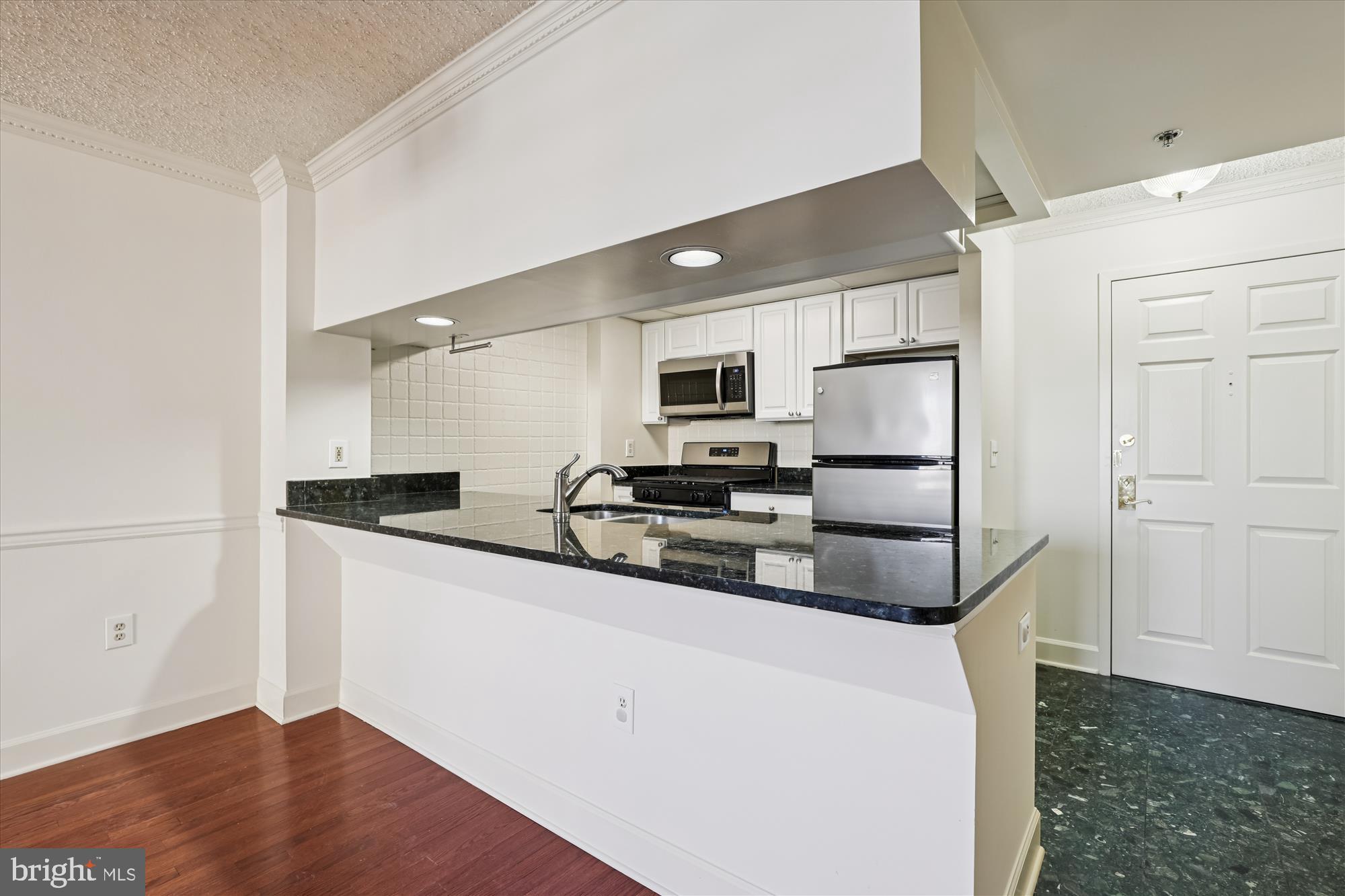 1276 N WAYNE STREET 805