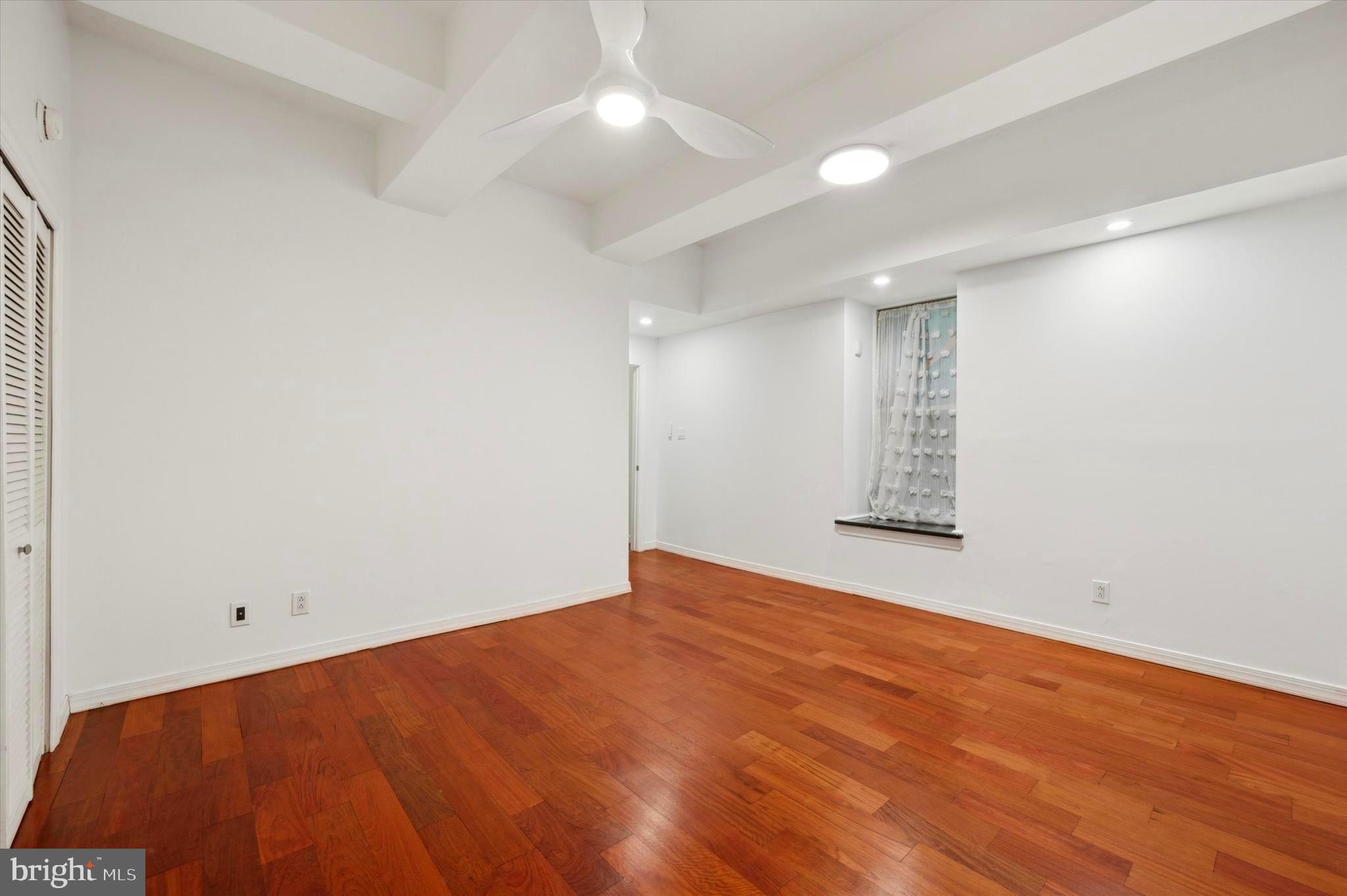 FAIRMOUNT - Residential