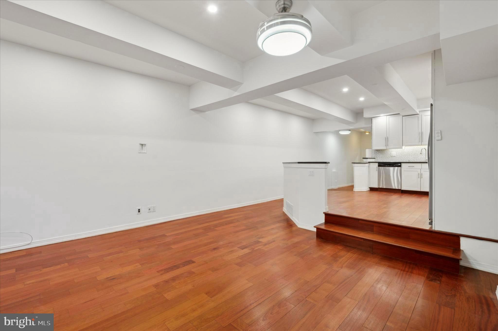 FAIRMOUNT - Residential