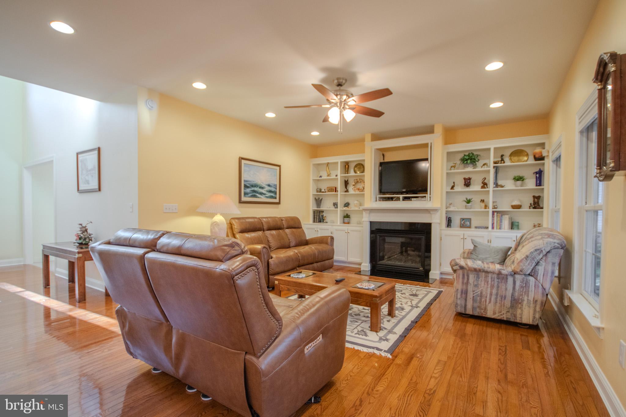 OLDE TOWN - Residential