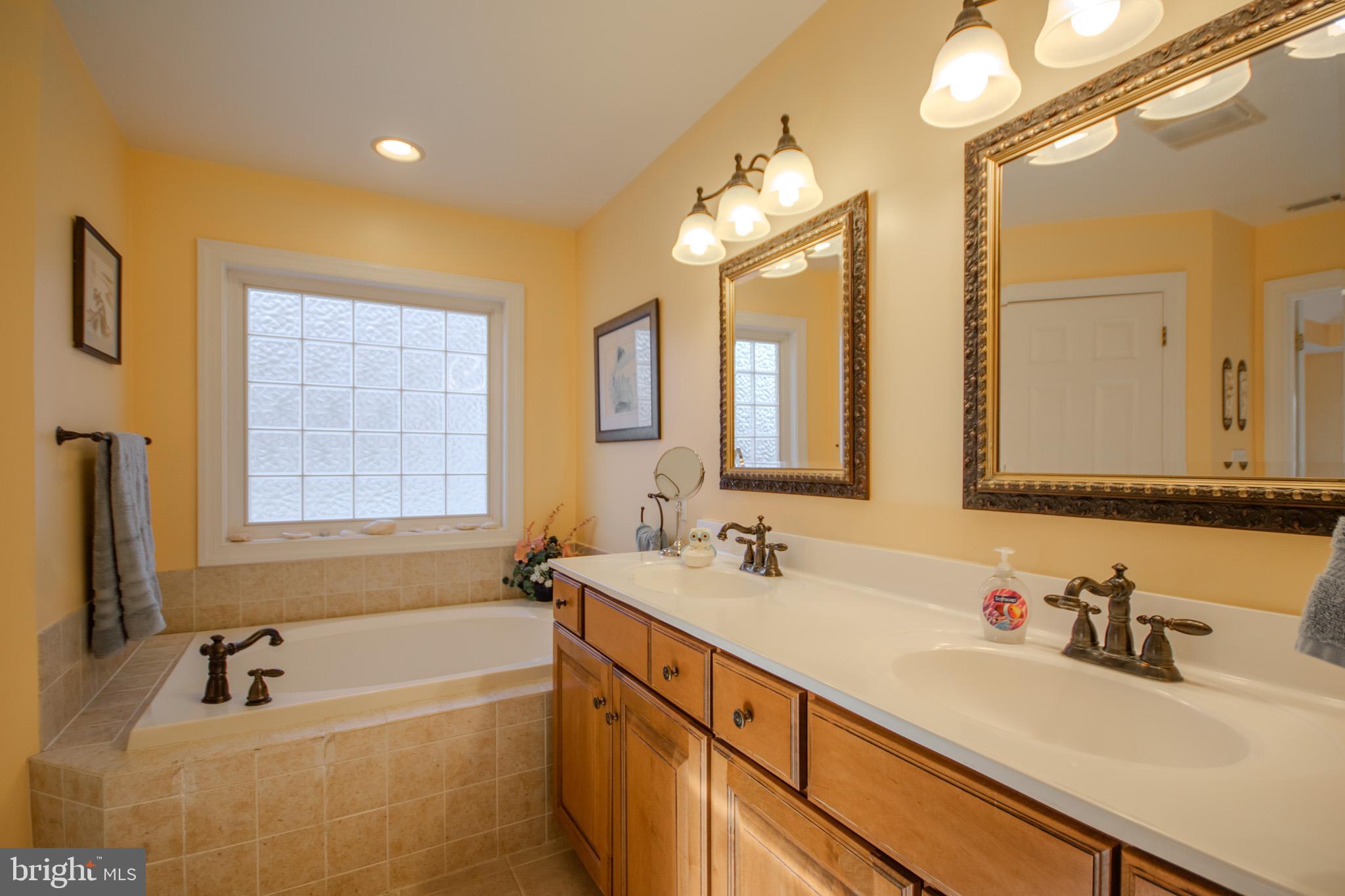 OLDE TOWN - Residential