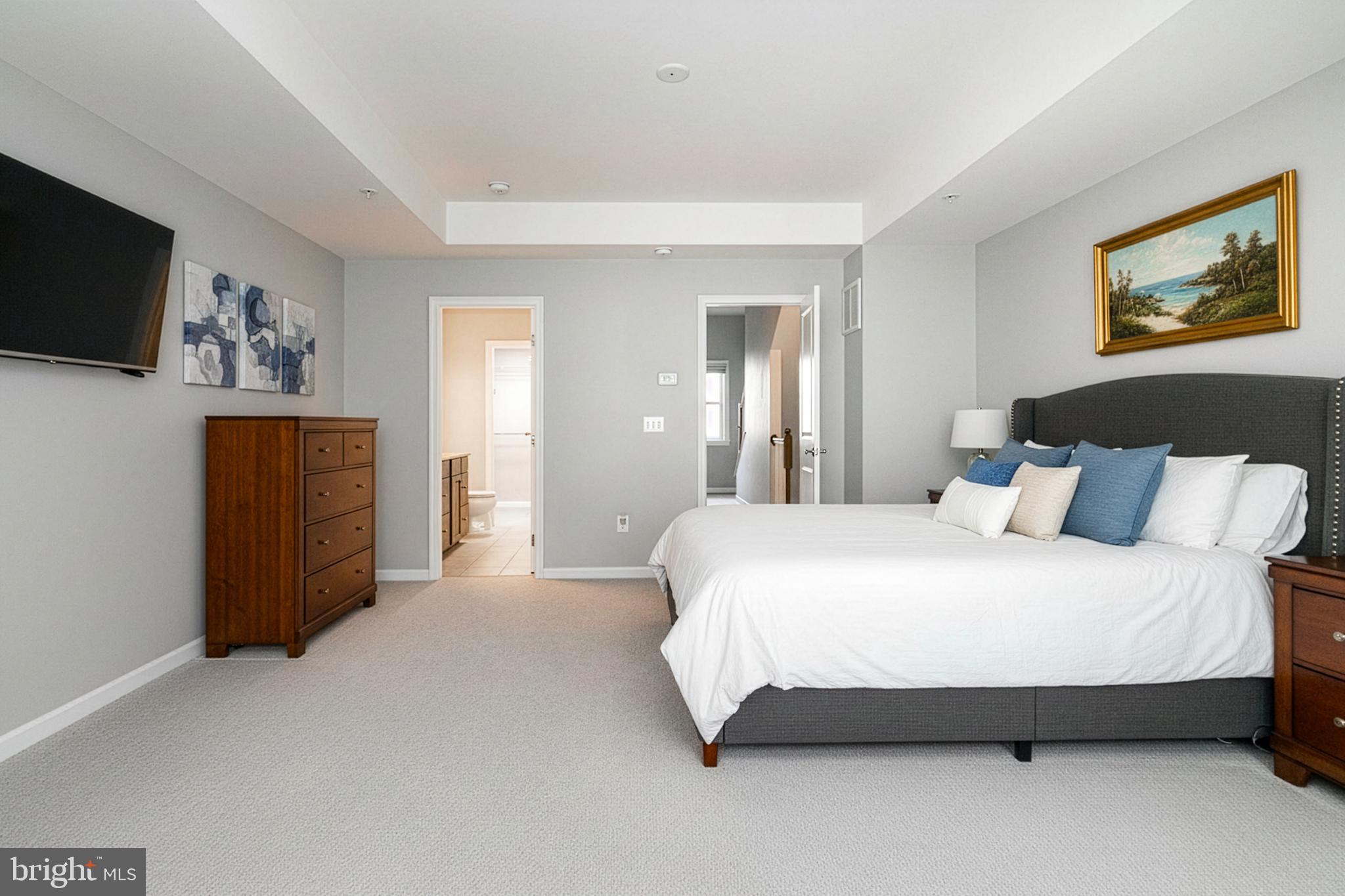 CRESCENT PLACE - Residential