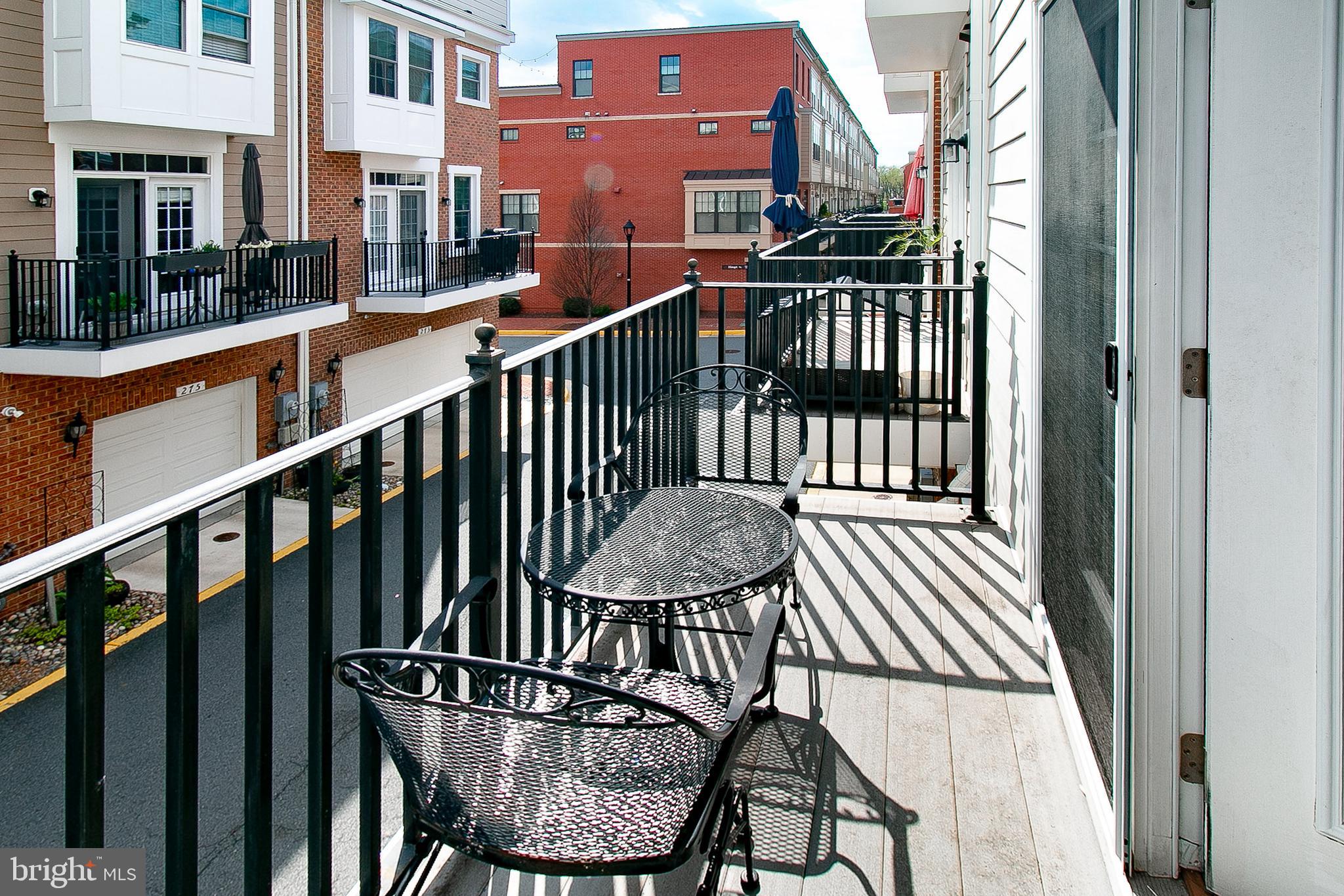 CRESCENT PLACE - Residential