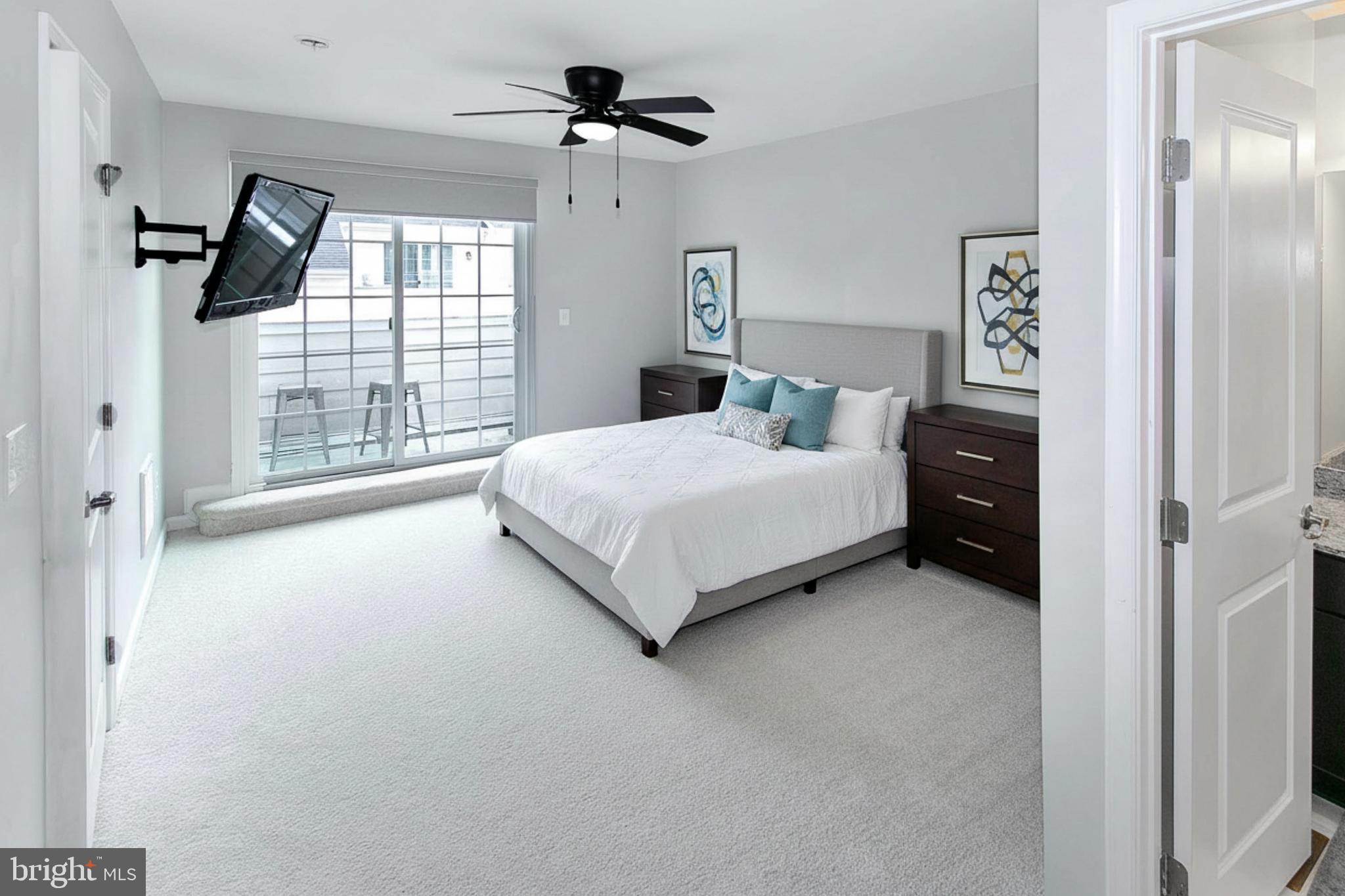 CRESCENT PLACE - Residential