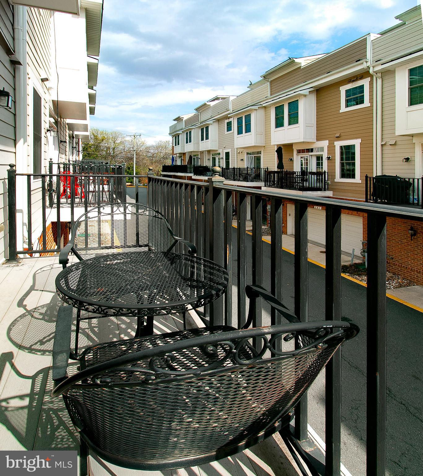 CRESCENT PLACE - Residential