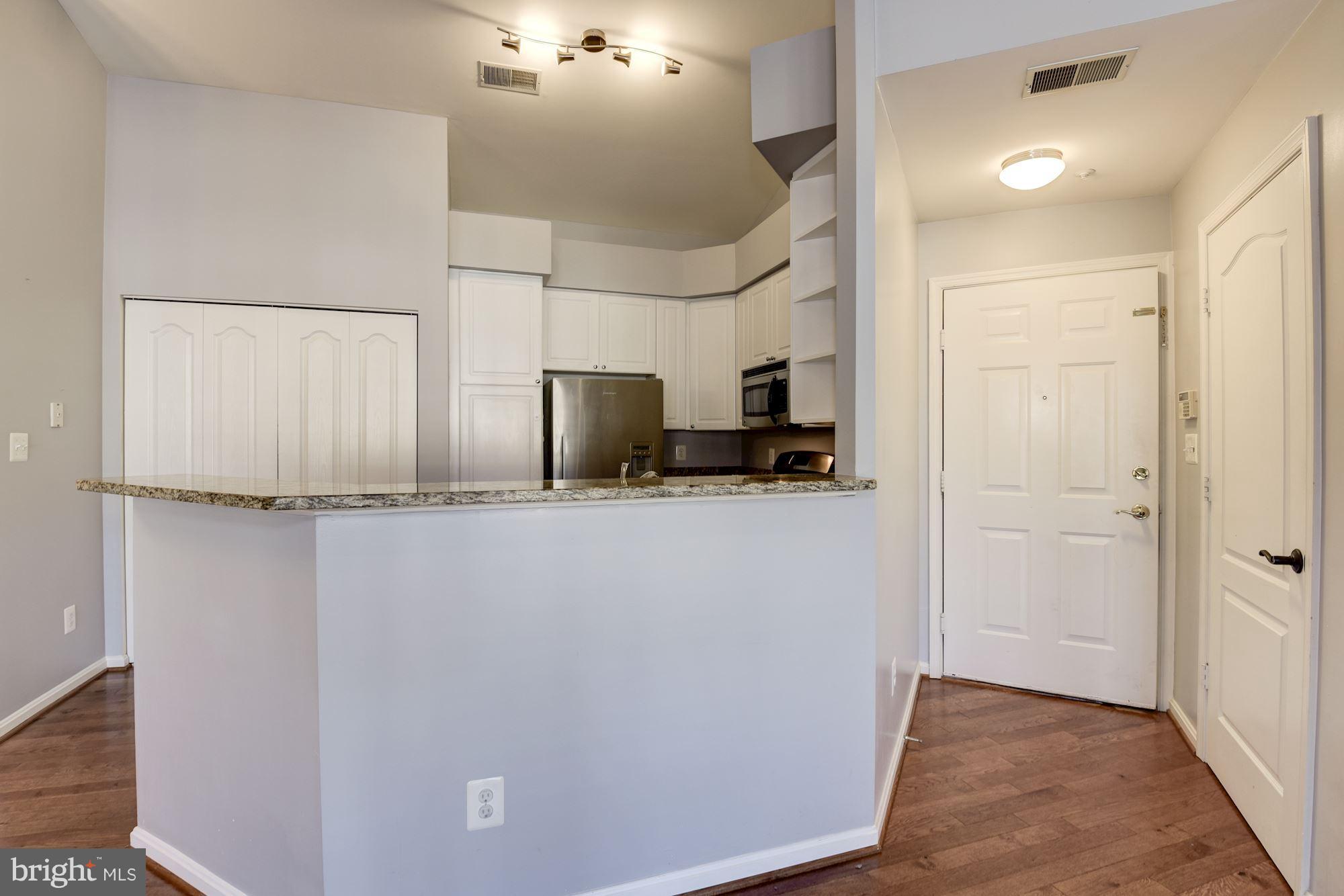 CARDINAL PLACE - Residential