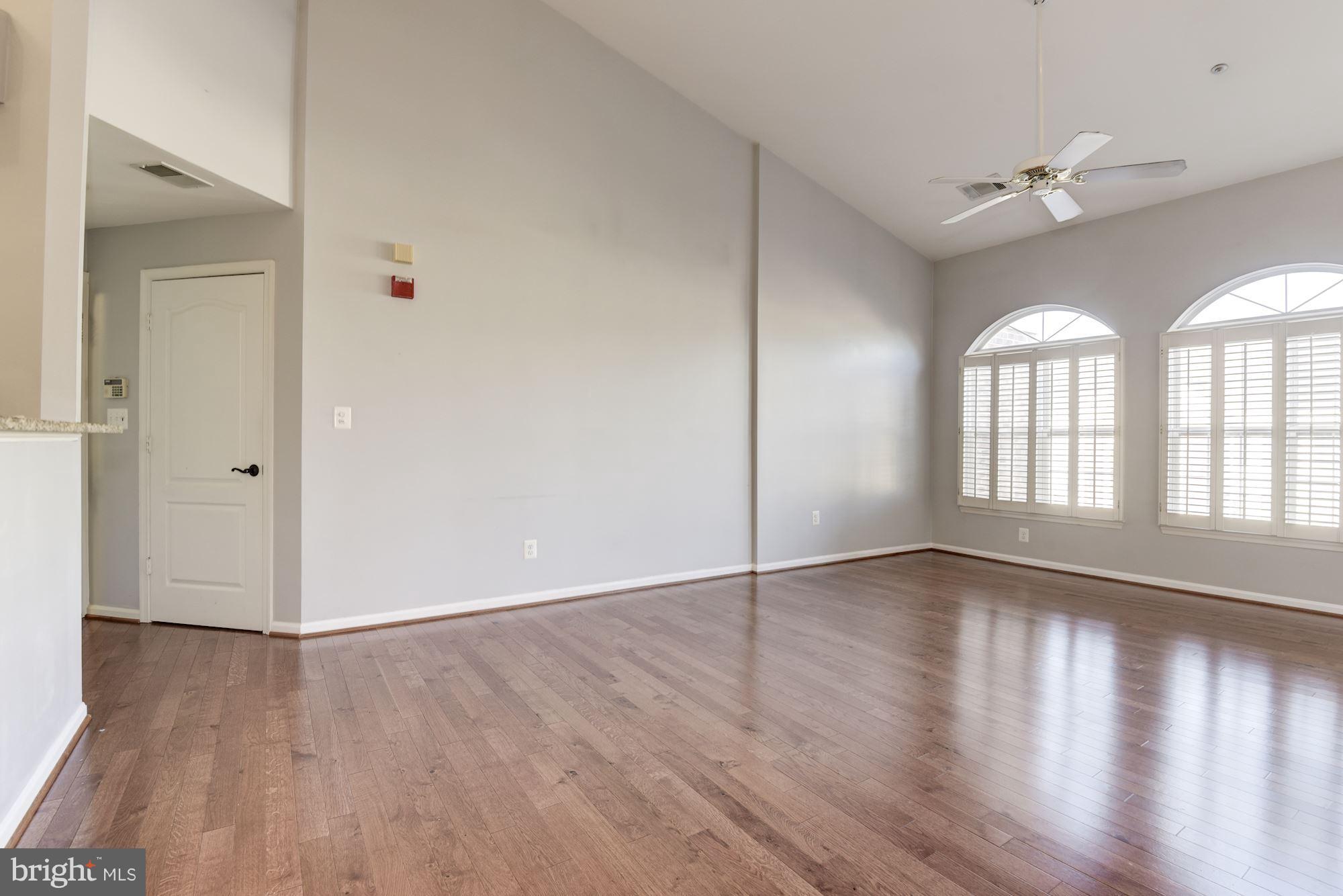 CARDINAL PLACE - Residential