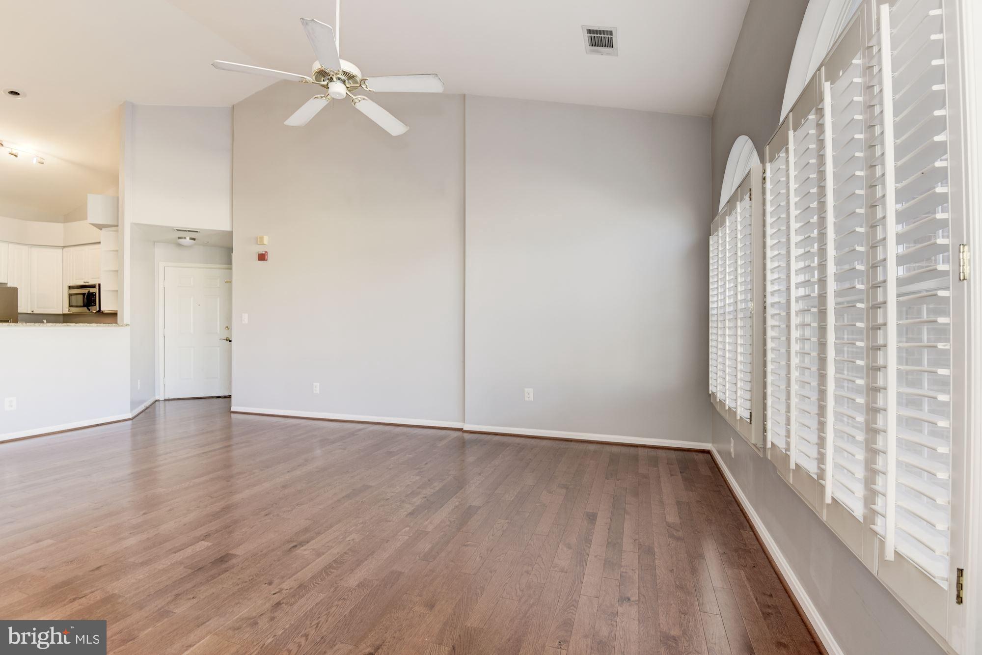 CARDINAL PLACE - Residential