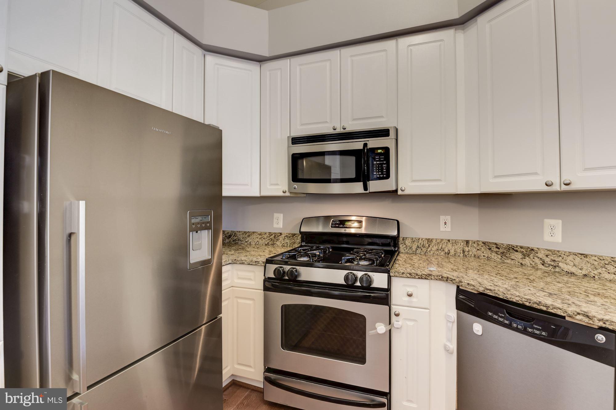 CARDINAL PLACE - Residential