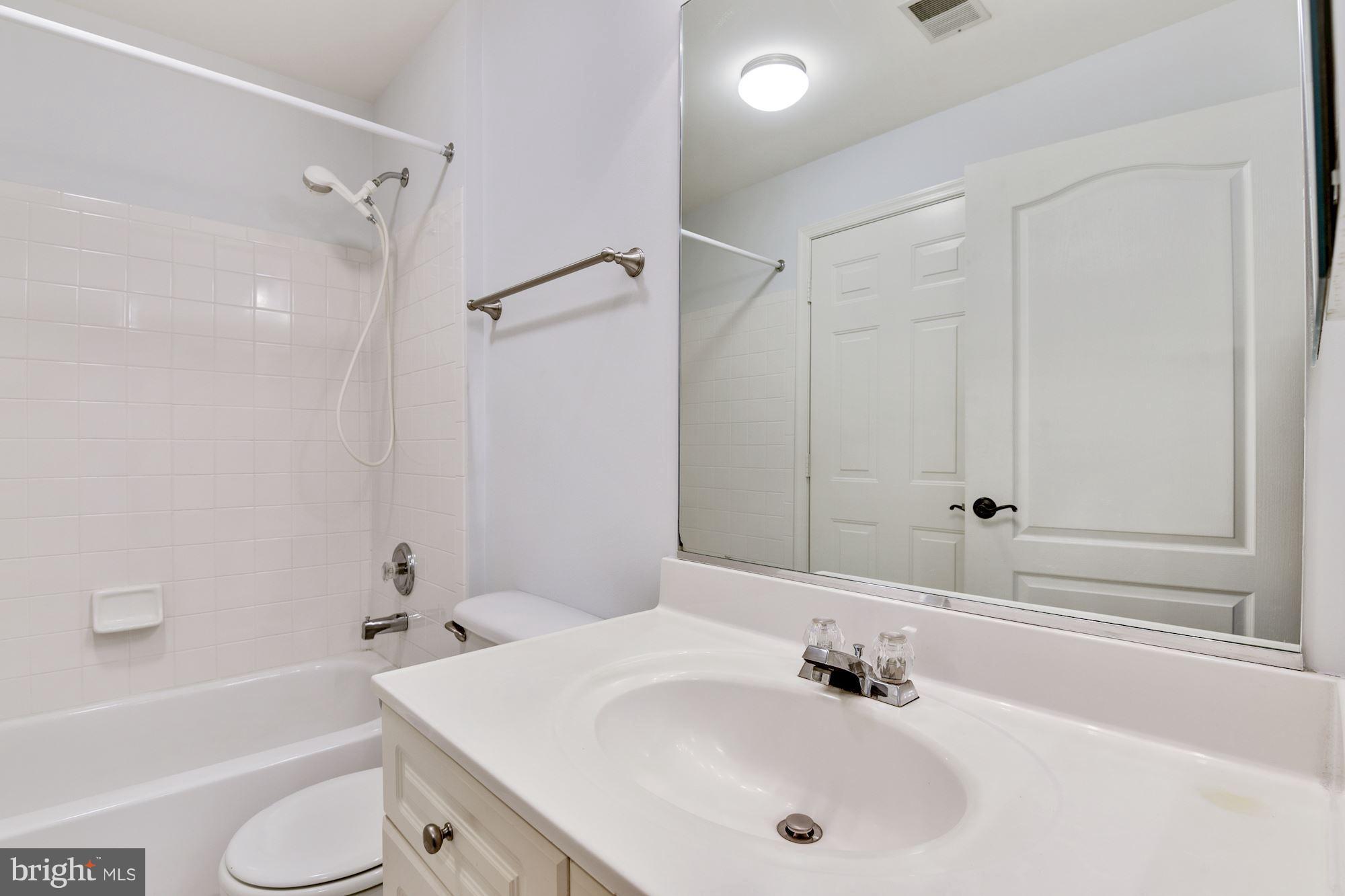 CARDINAL PLACE - Residential