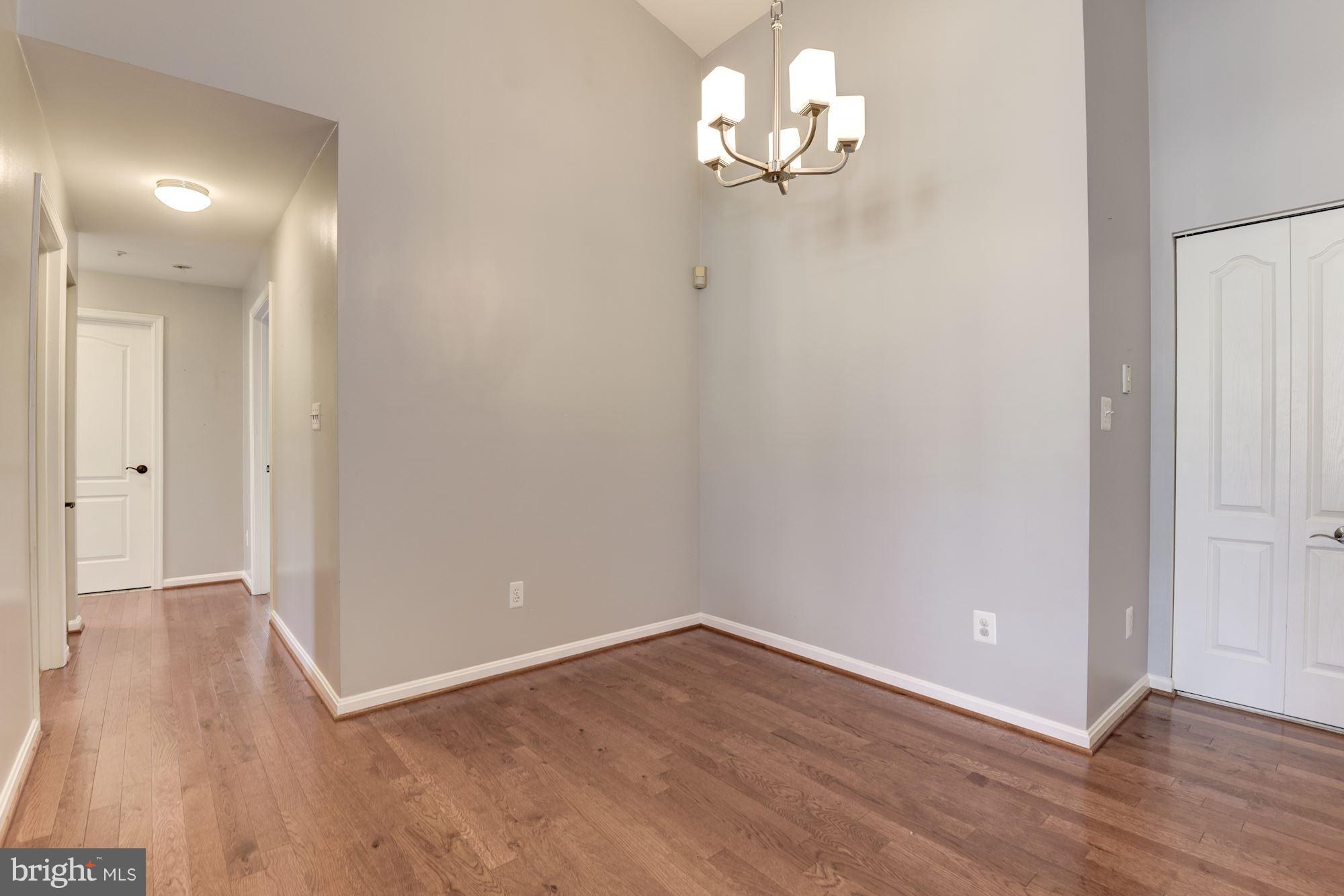 CARDINAL PLACE - Residential