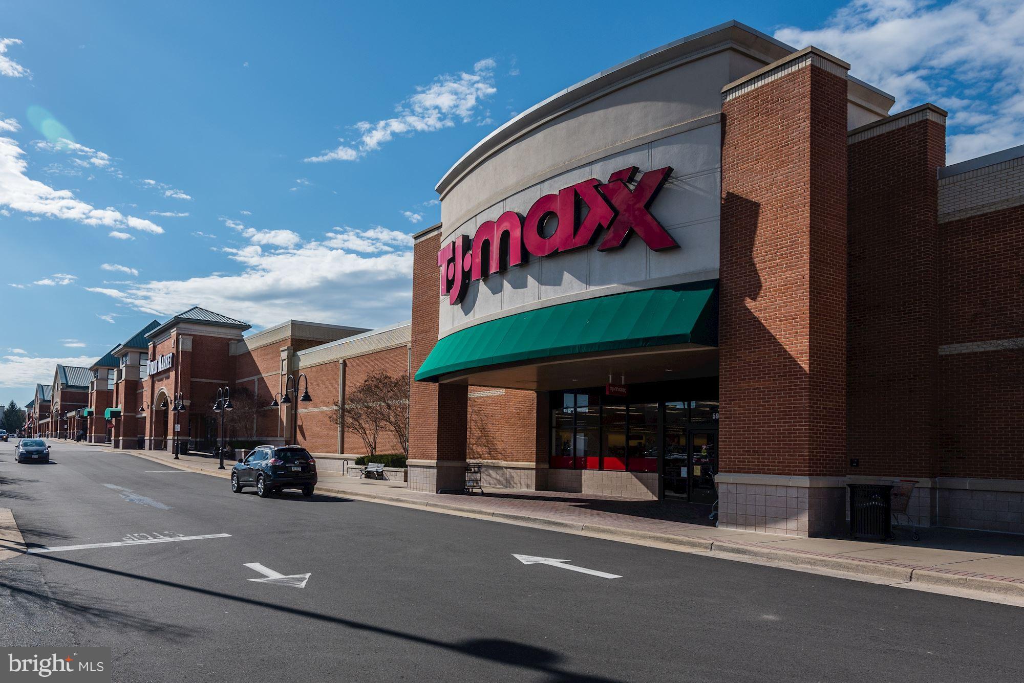 CARDINAL PLACE - Residential