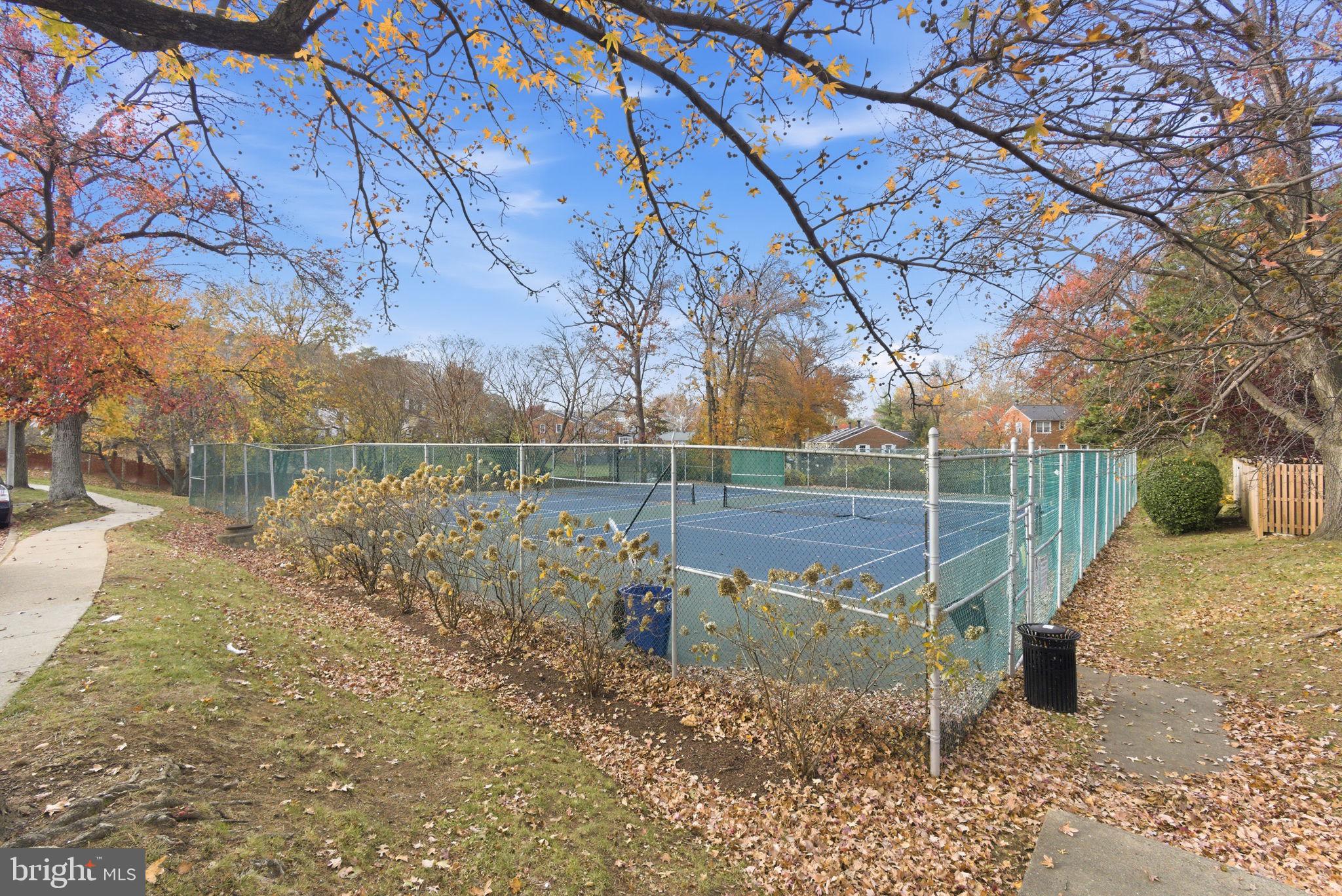 2842 S COLUMBUS STREET