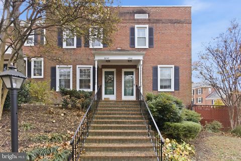 2842 S COLUMBUS STREET ARLINGTON VA 22206