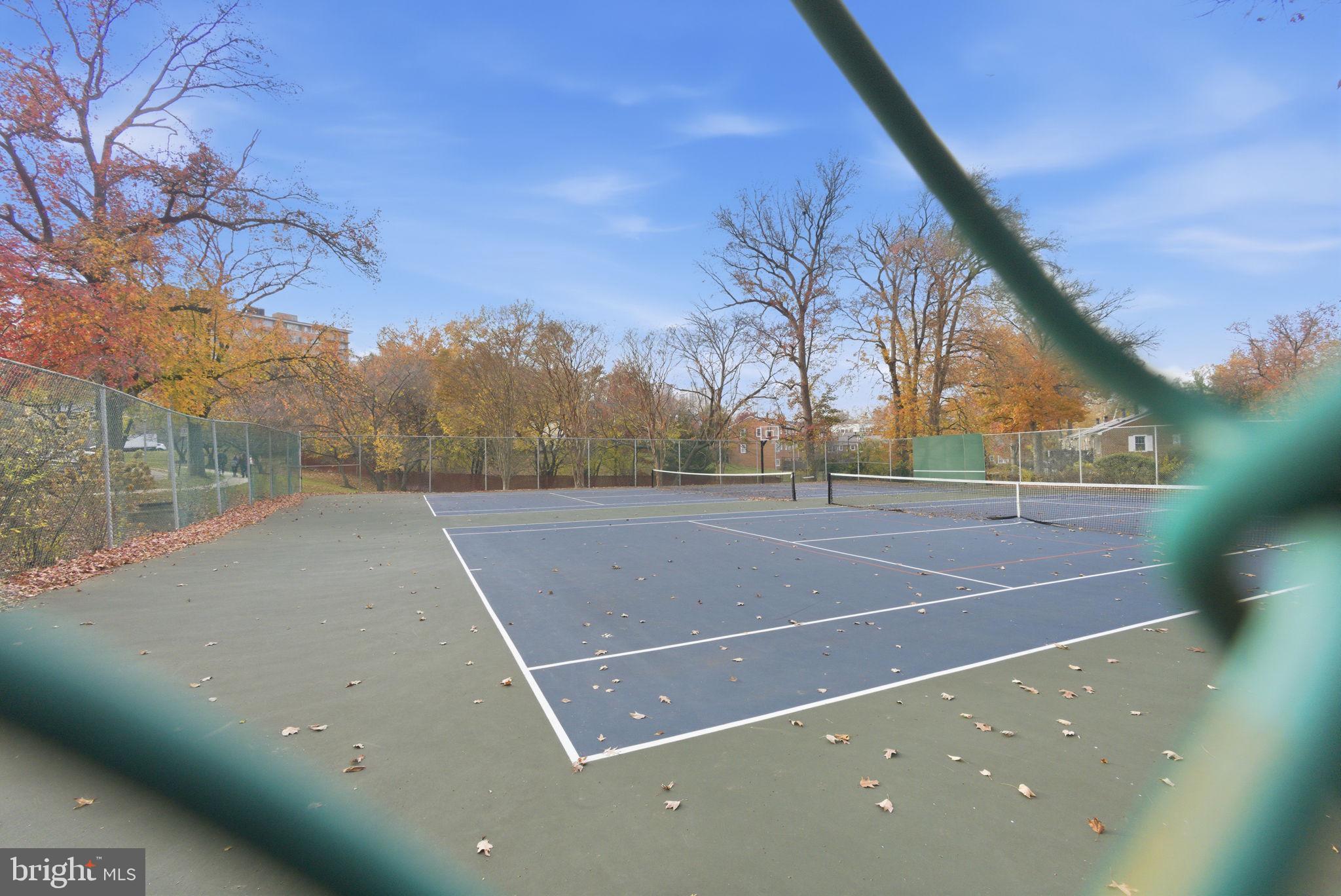 2842 S COLUMBUS STREET