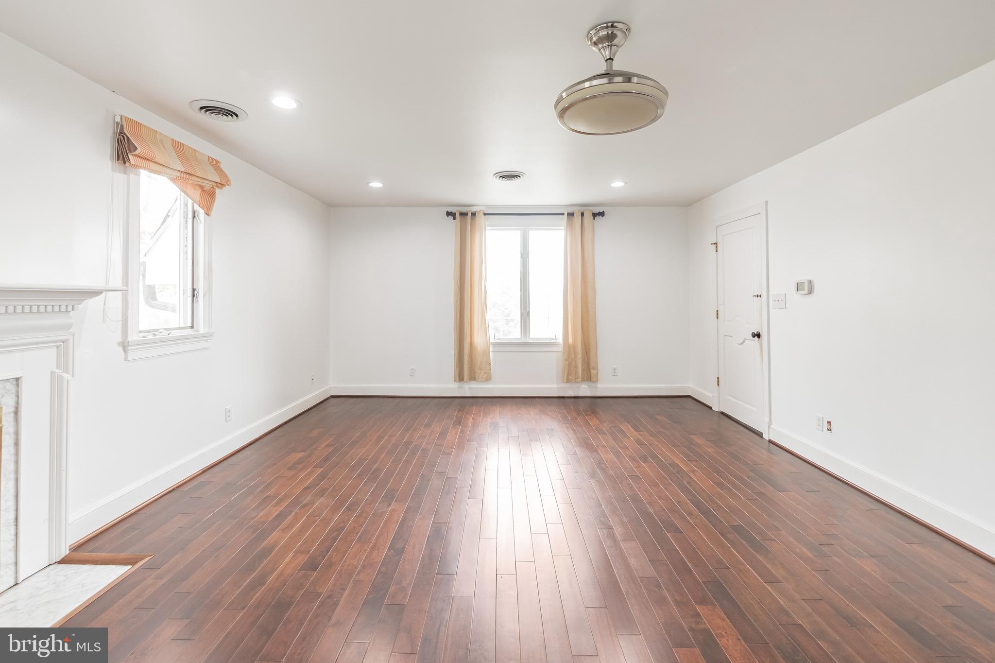 WOODLAND - Residential