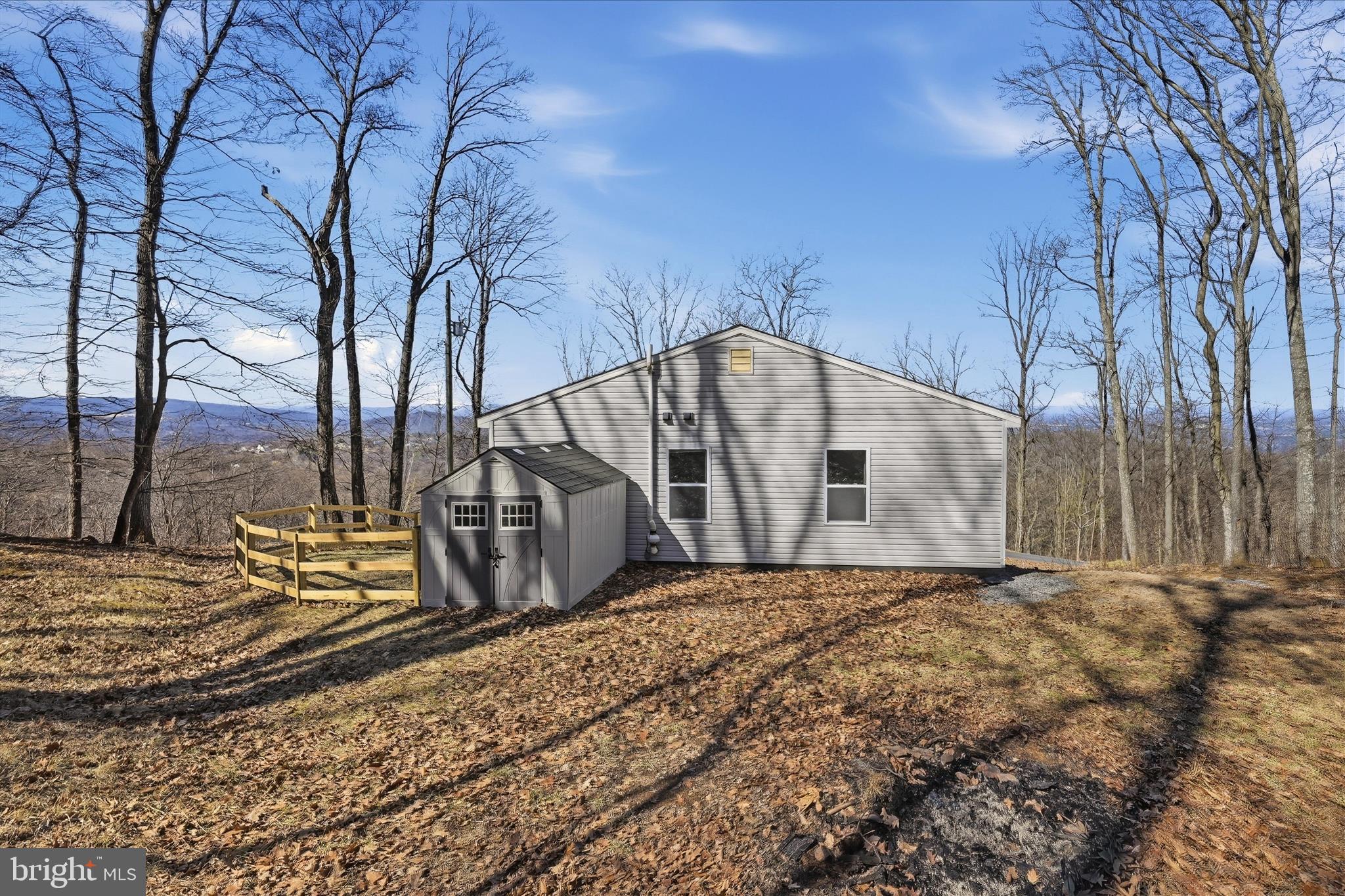 APPLE MT LAKE - Residential