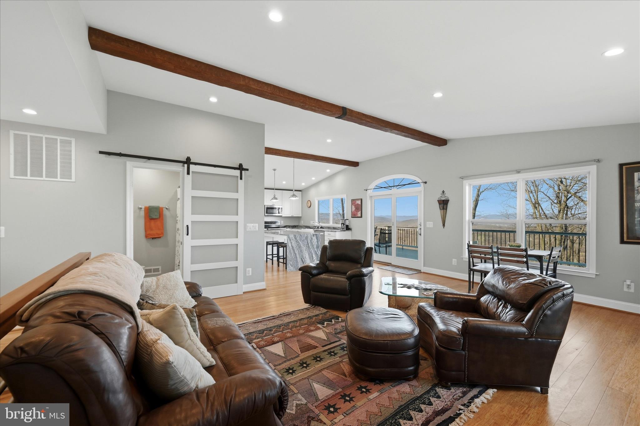 APPLE MT LAKE - Residential