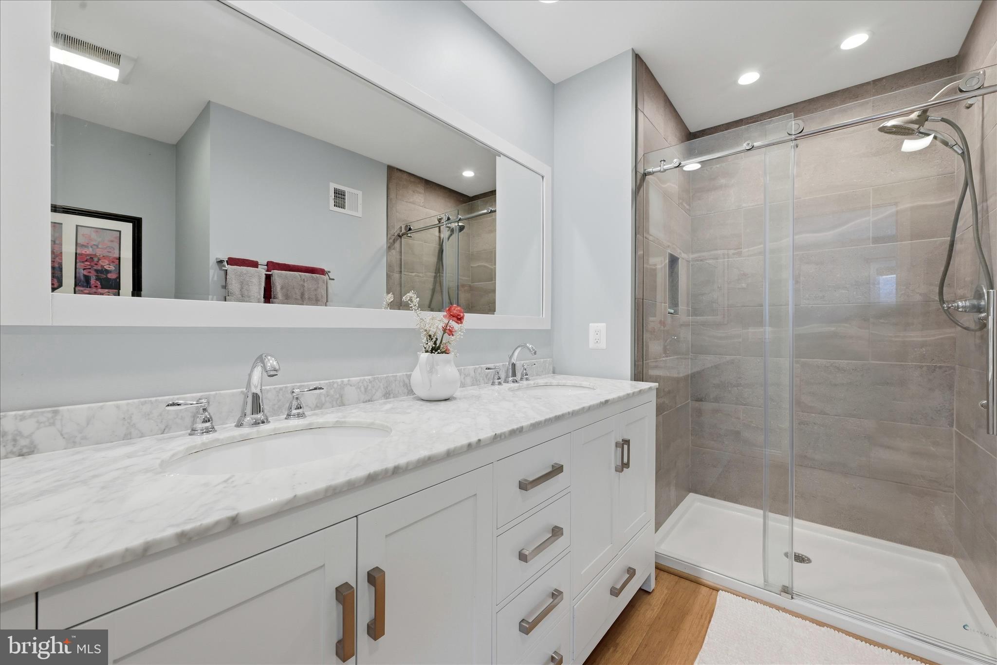 APPLE MT LAKE - Residential