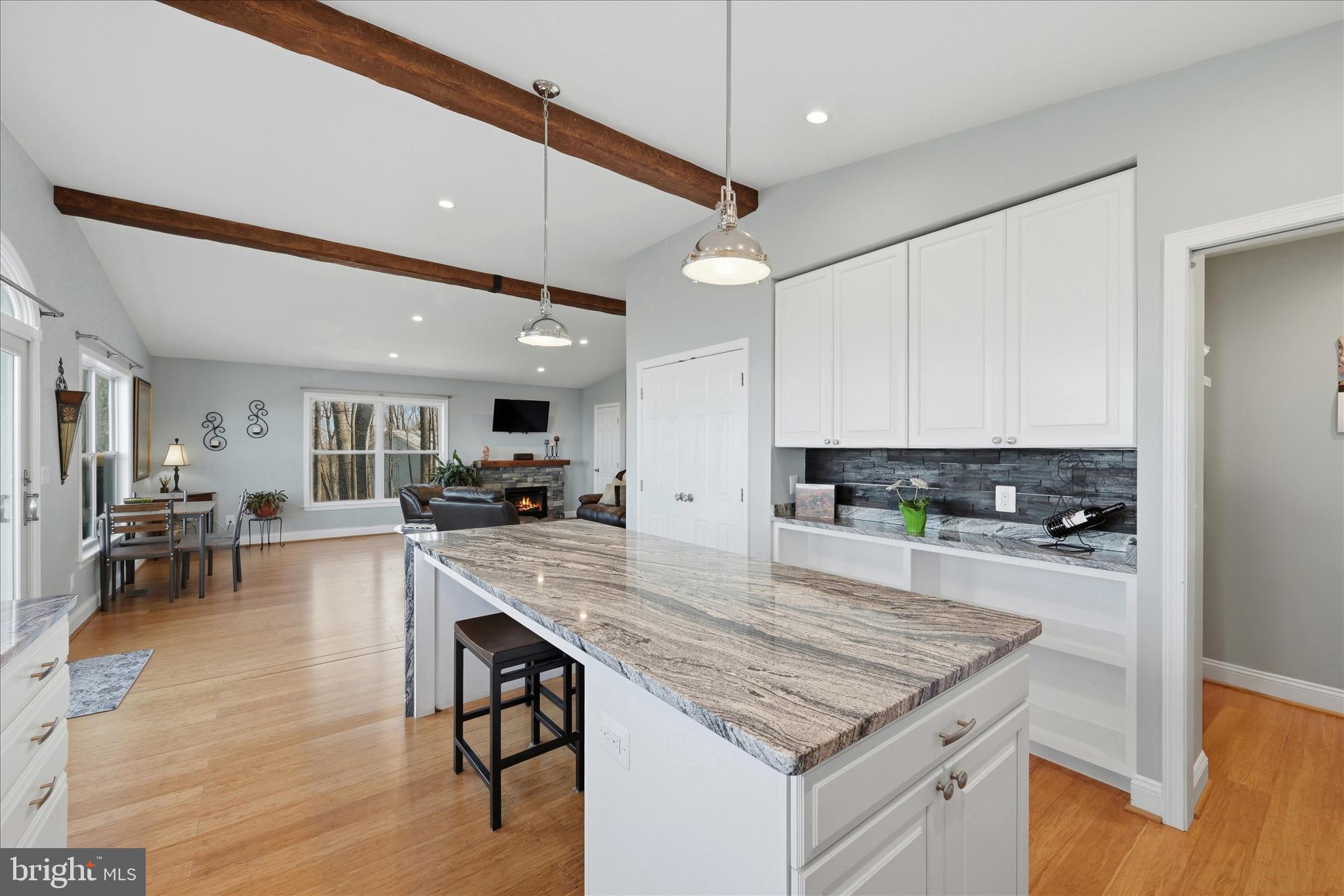 APPLE MT LAKE - Residential