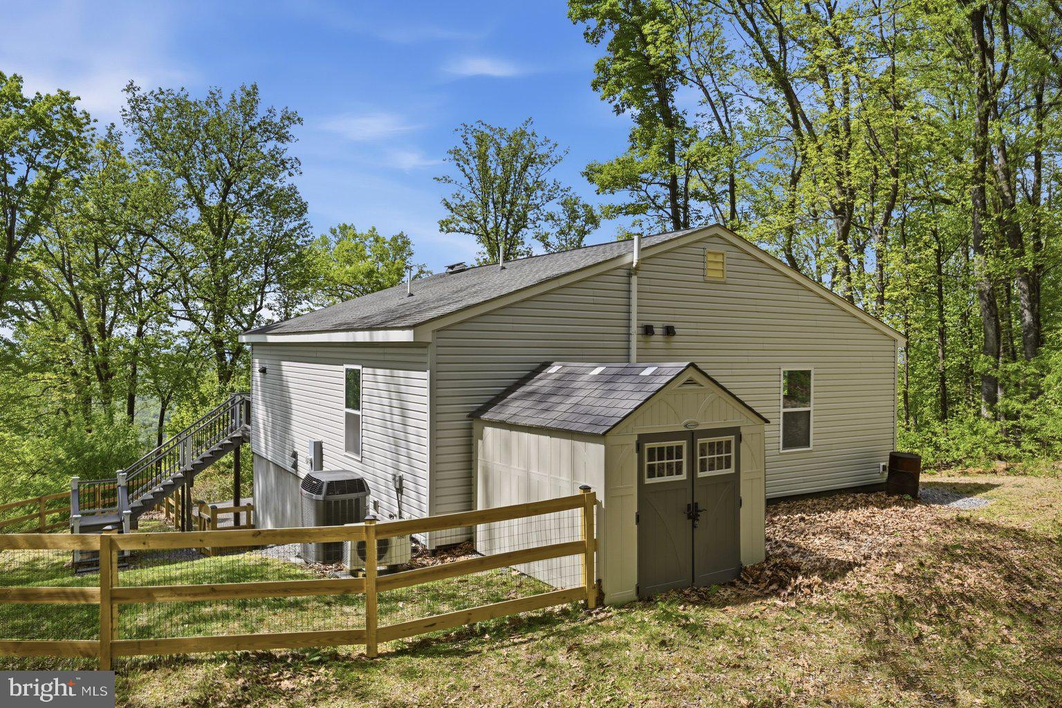 APPLE MT LAKE - Residential