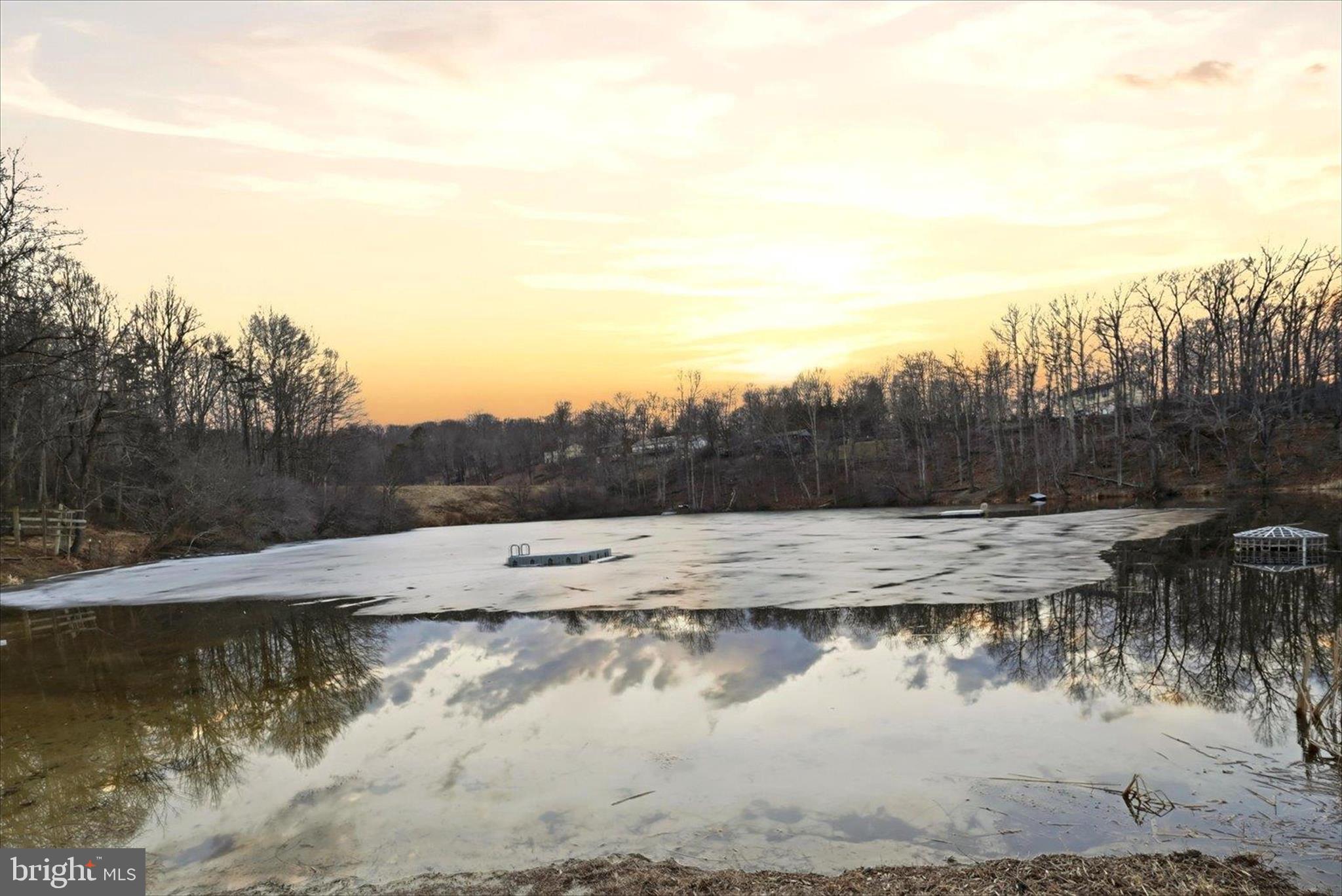 APPLE MT LAKE - Residential