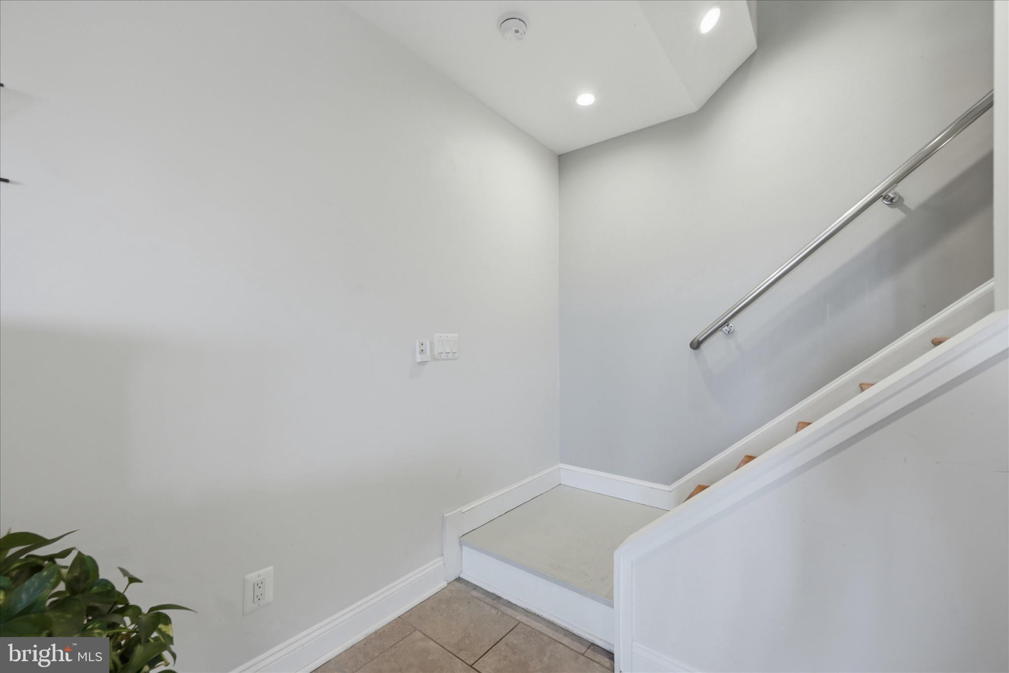 APPLE MT LAKE - Residential