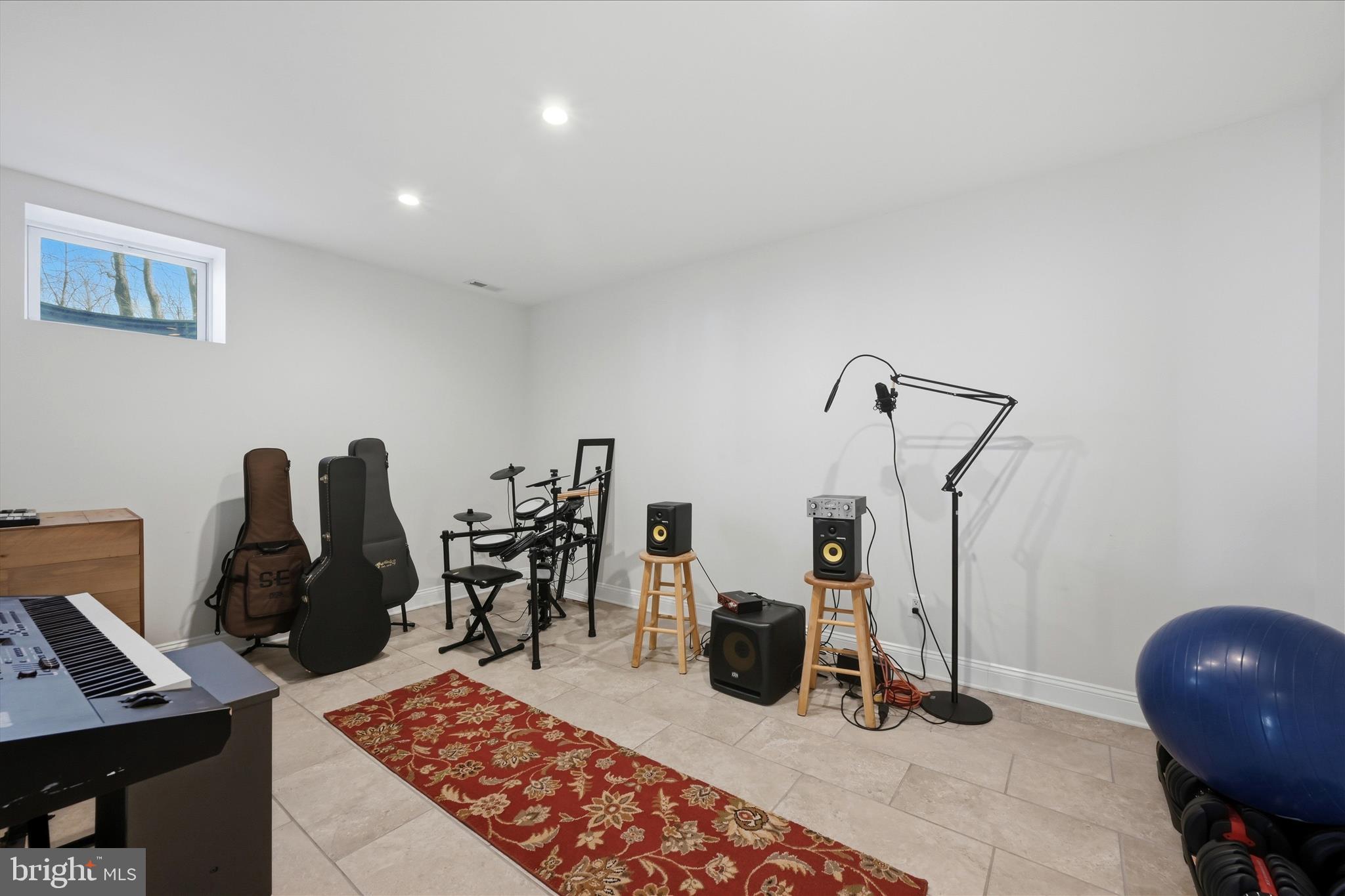 APPLE MT LAKE - Residential