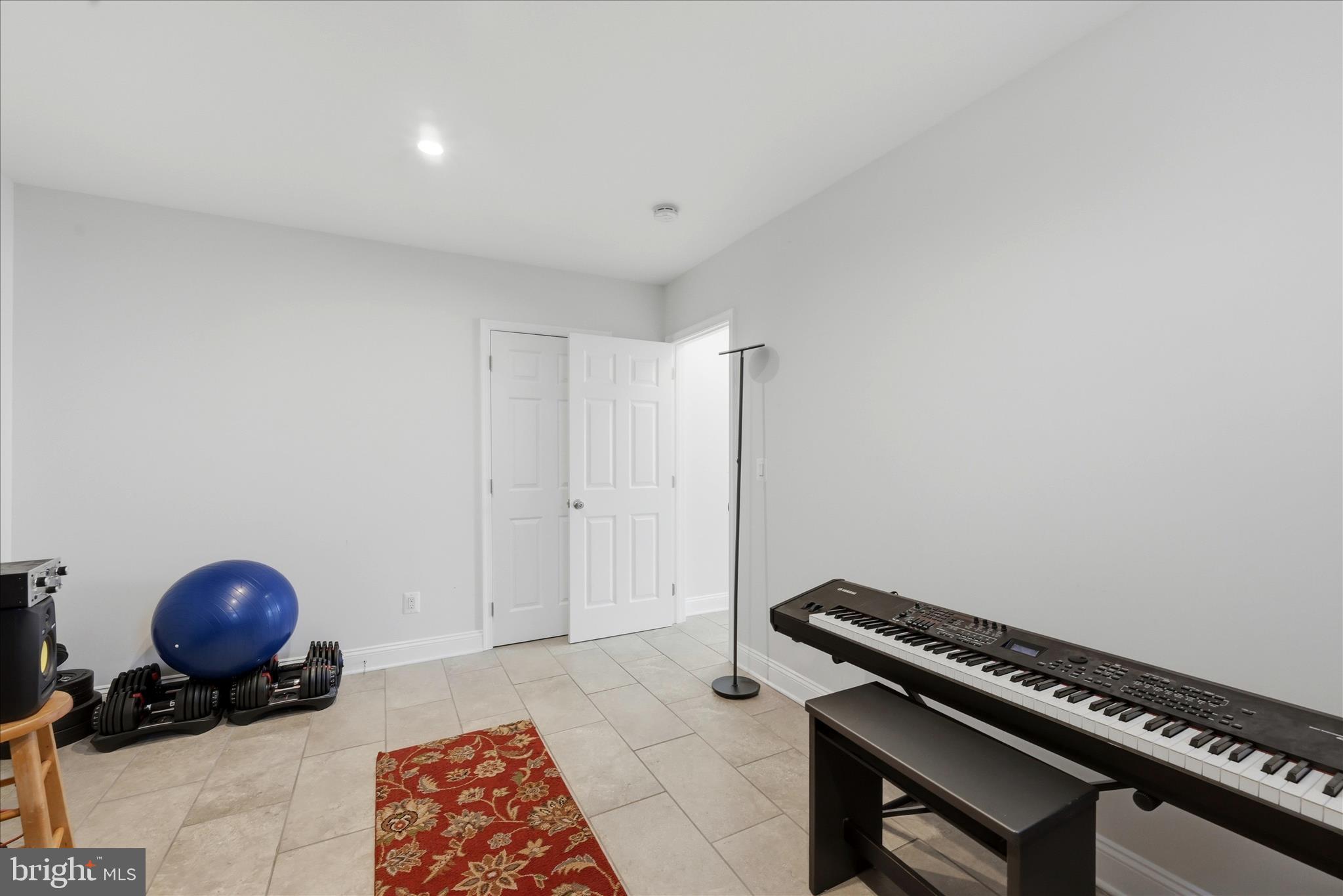 APPLE MT LAKE - Residential