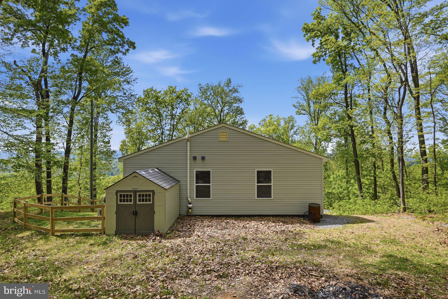 APPLE MT LAKE - Residential