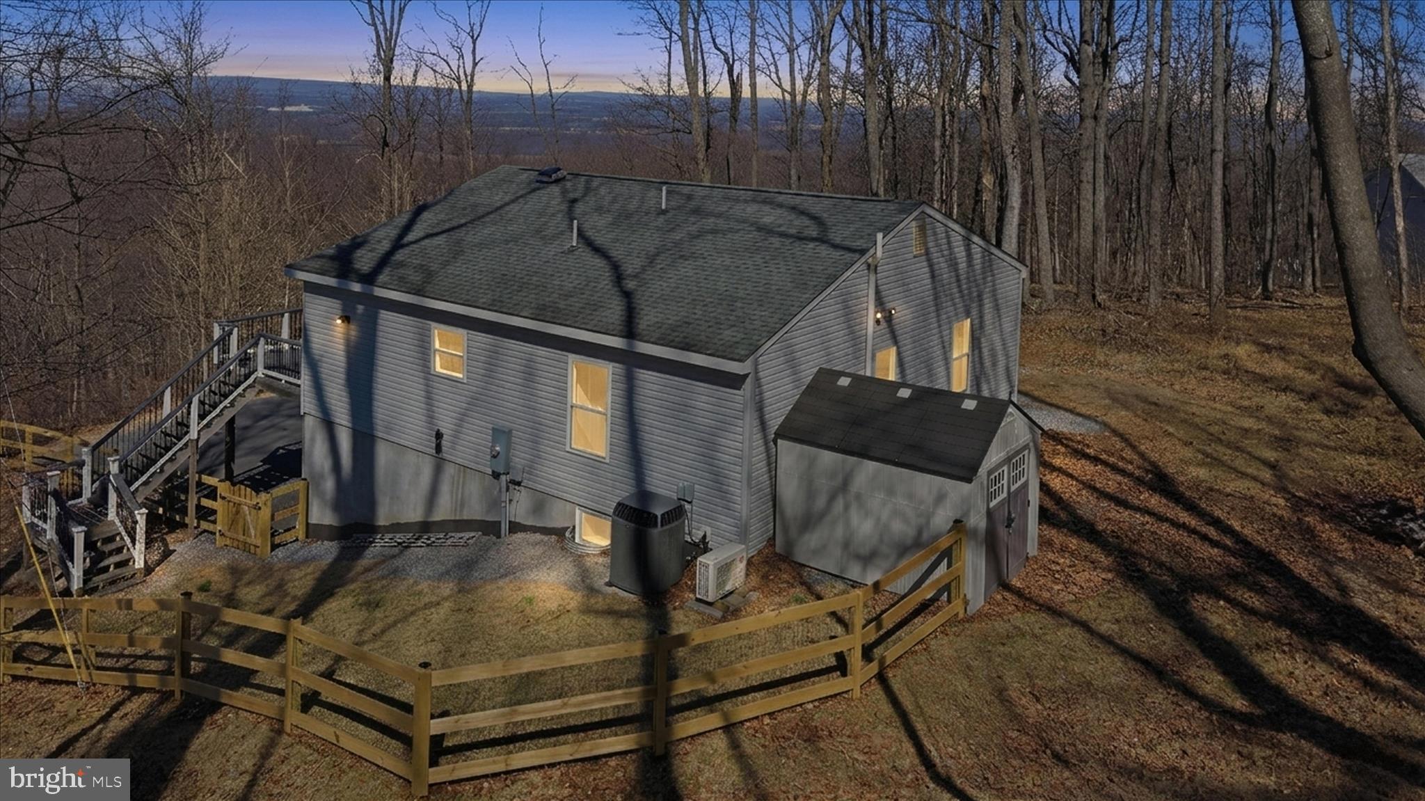 APPLE MT LAKE - Residential