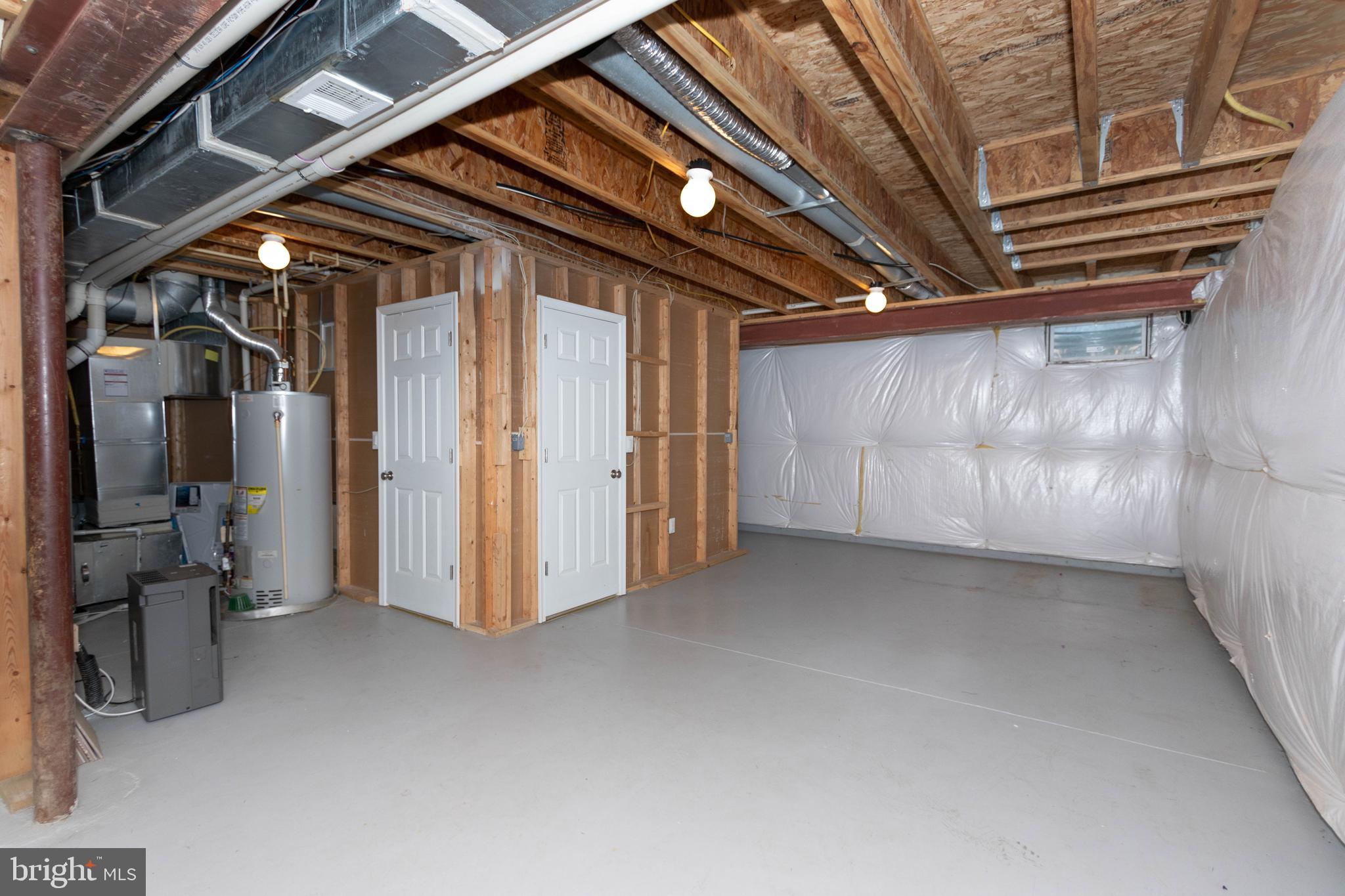 VAN BUREN VILLAGE - Residential Lease