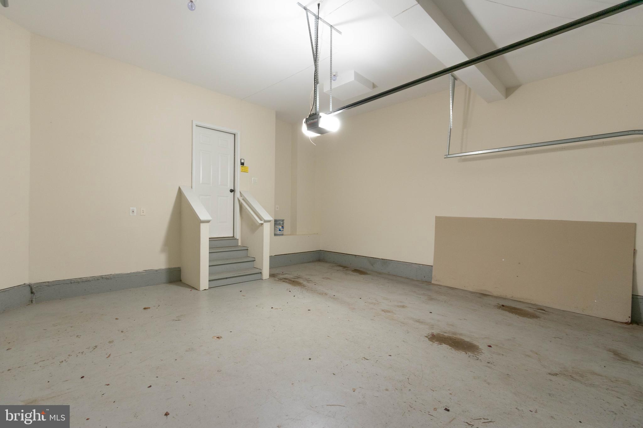 VAN BUREN VILLAGE - Residential Lease