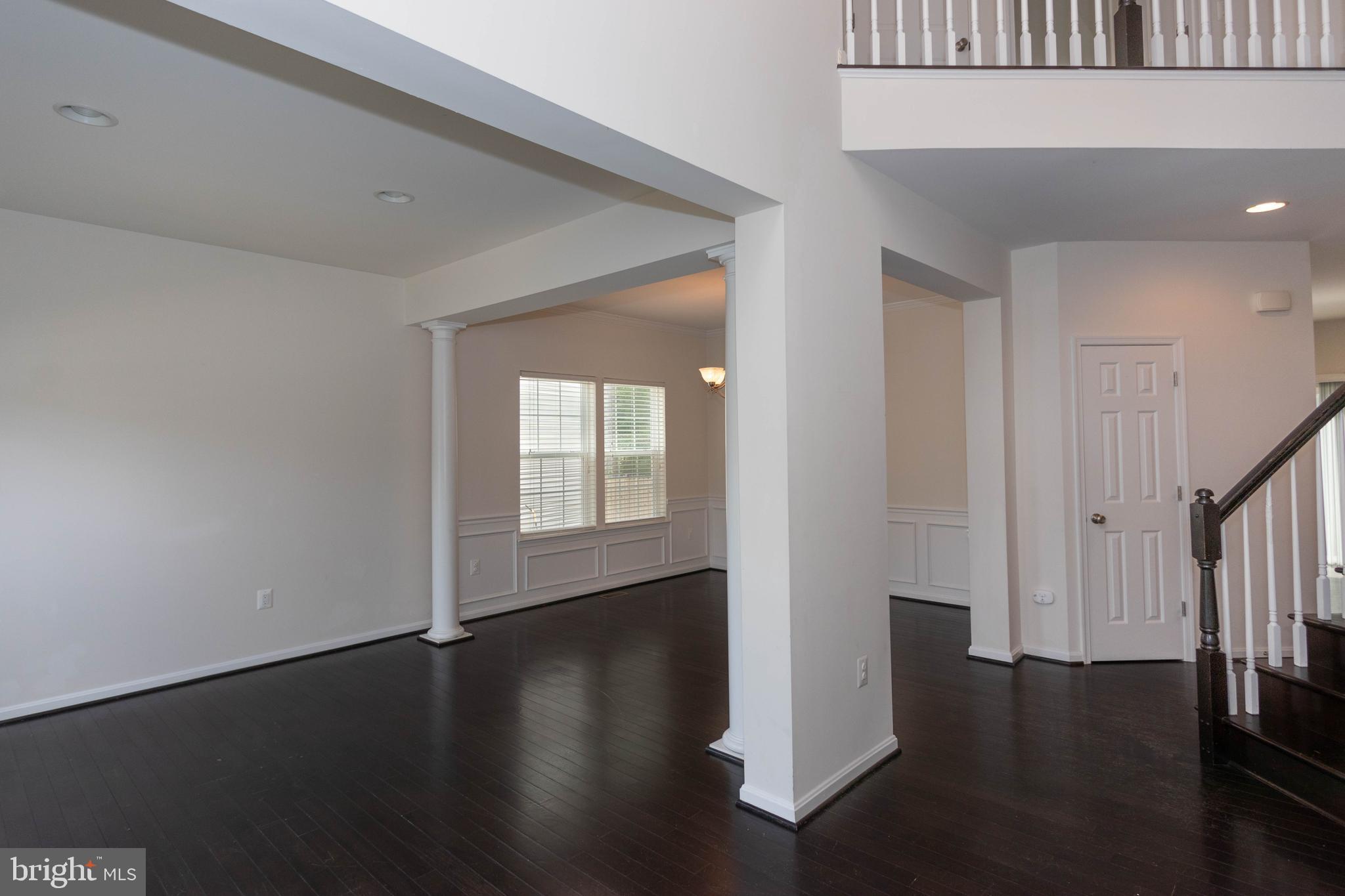 VAN BUREN VILLAGE - Residential Lease