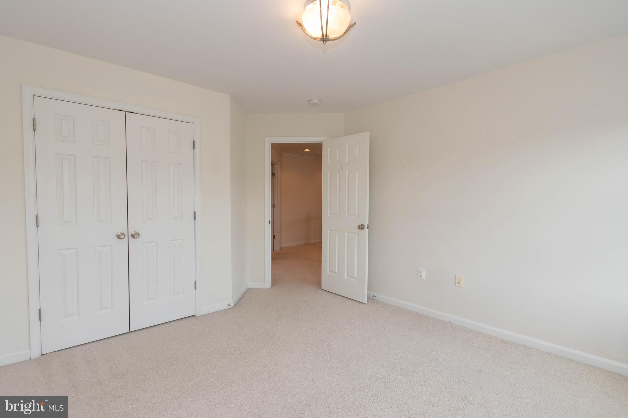 VAN BUREN VILLAGE - Residential Lease