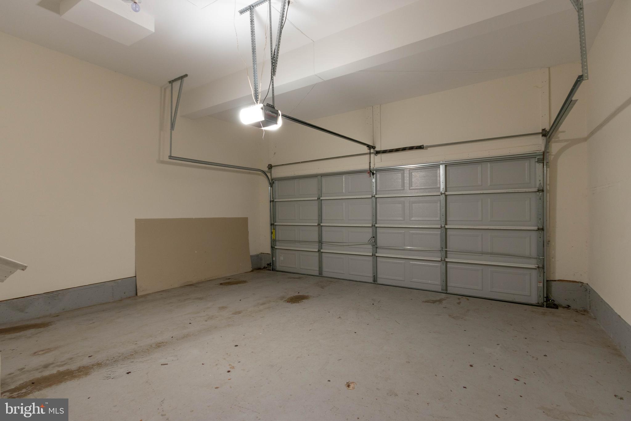 VAN BUREN VILLAGE - Residential Lease