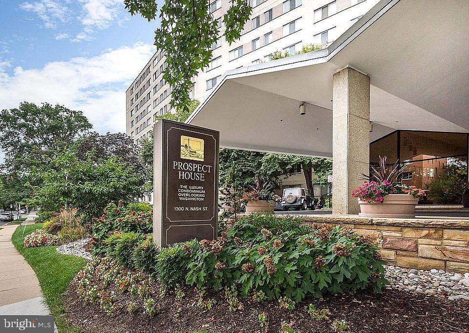 1200 N NASH STREET 832