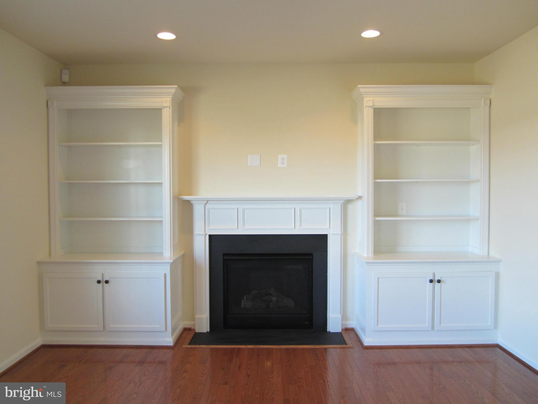 NORTH BROOK - Residential