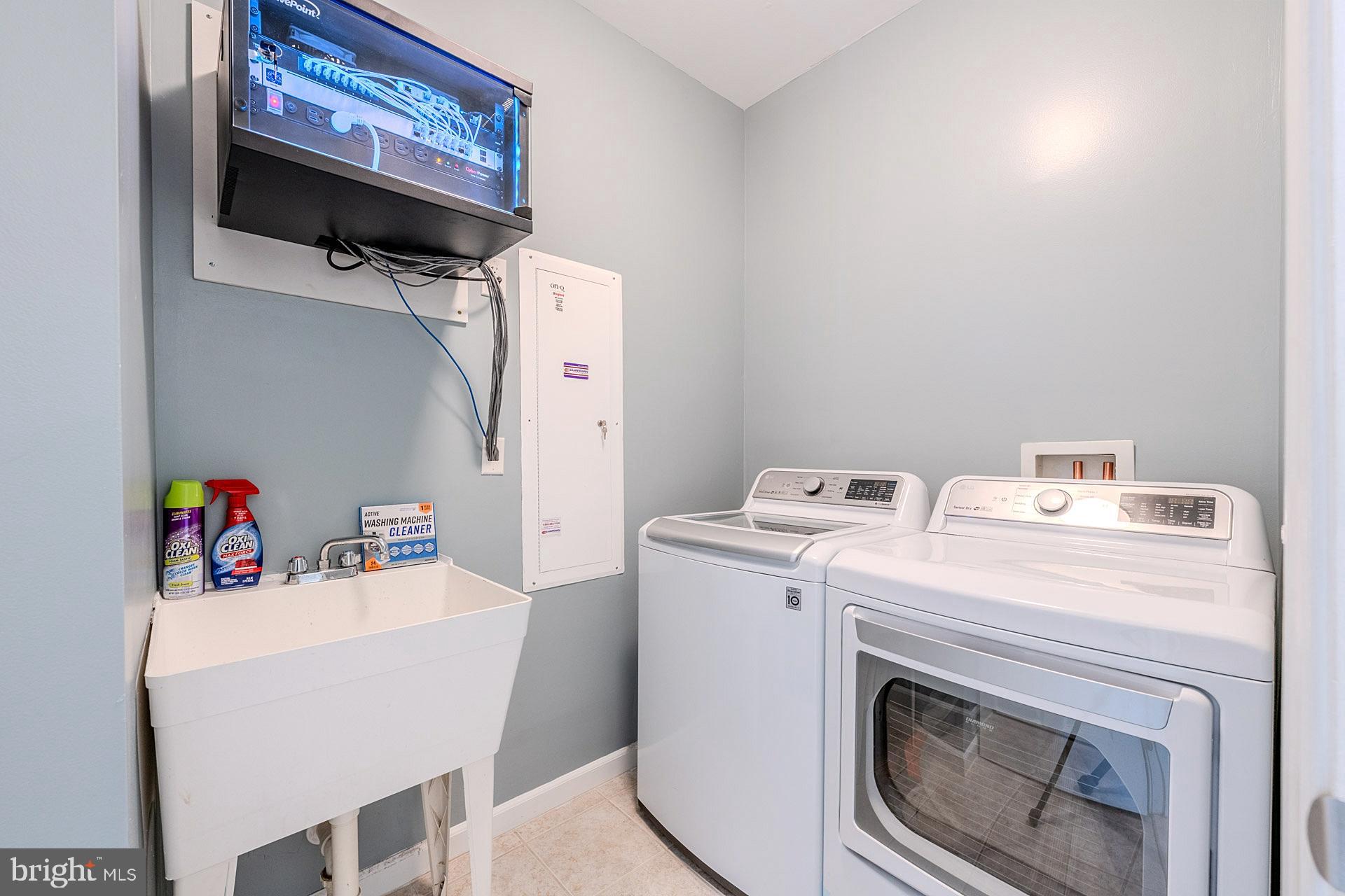 CONDOMINIUMS AT KIRKPATR - Residential