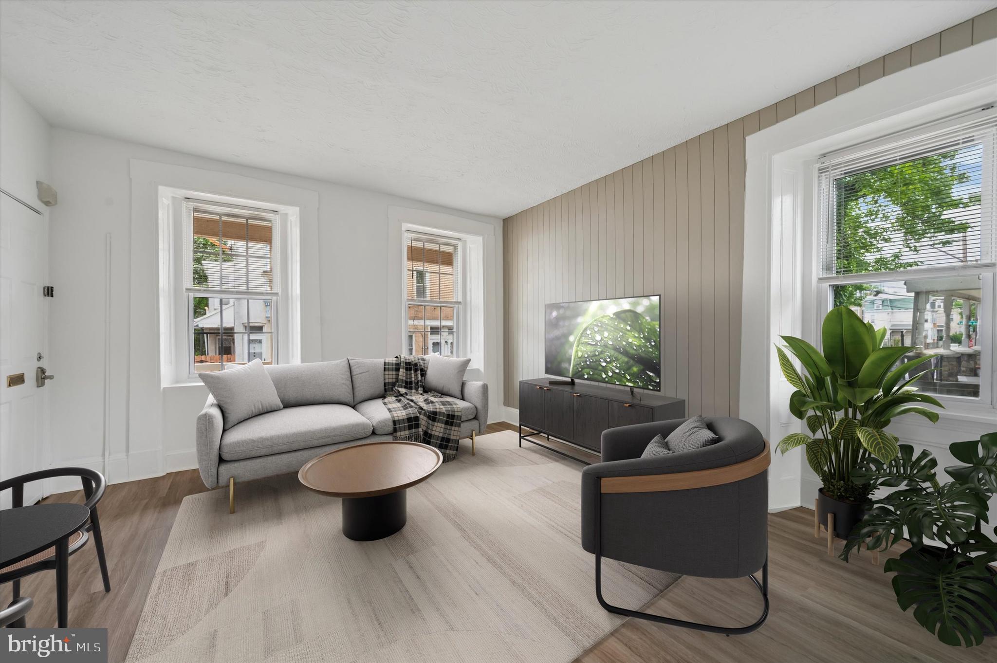 ROXBOROUGH - Commercial Sale