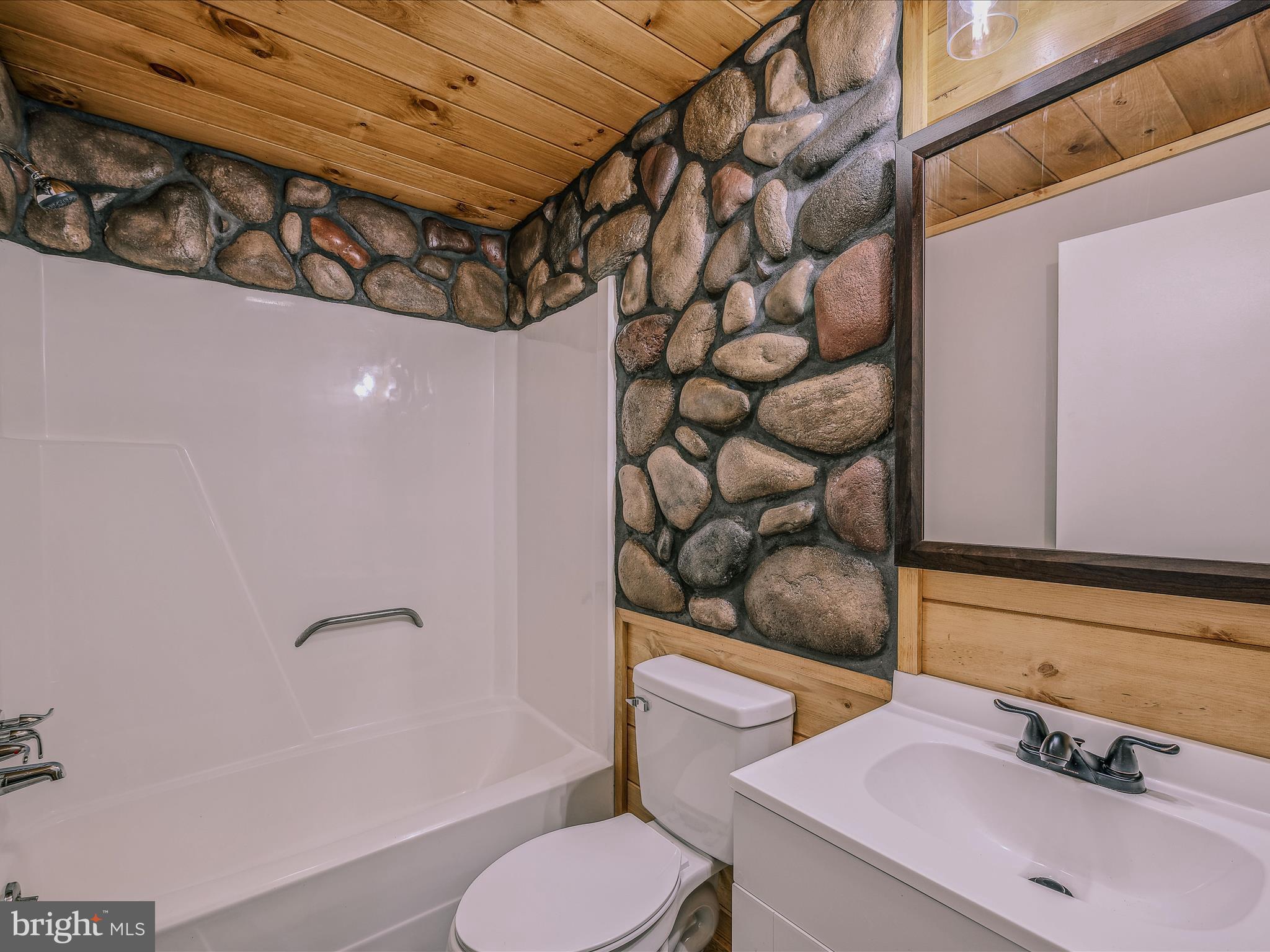 SHIRLEY FARMS - Residential