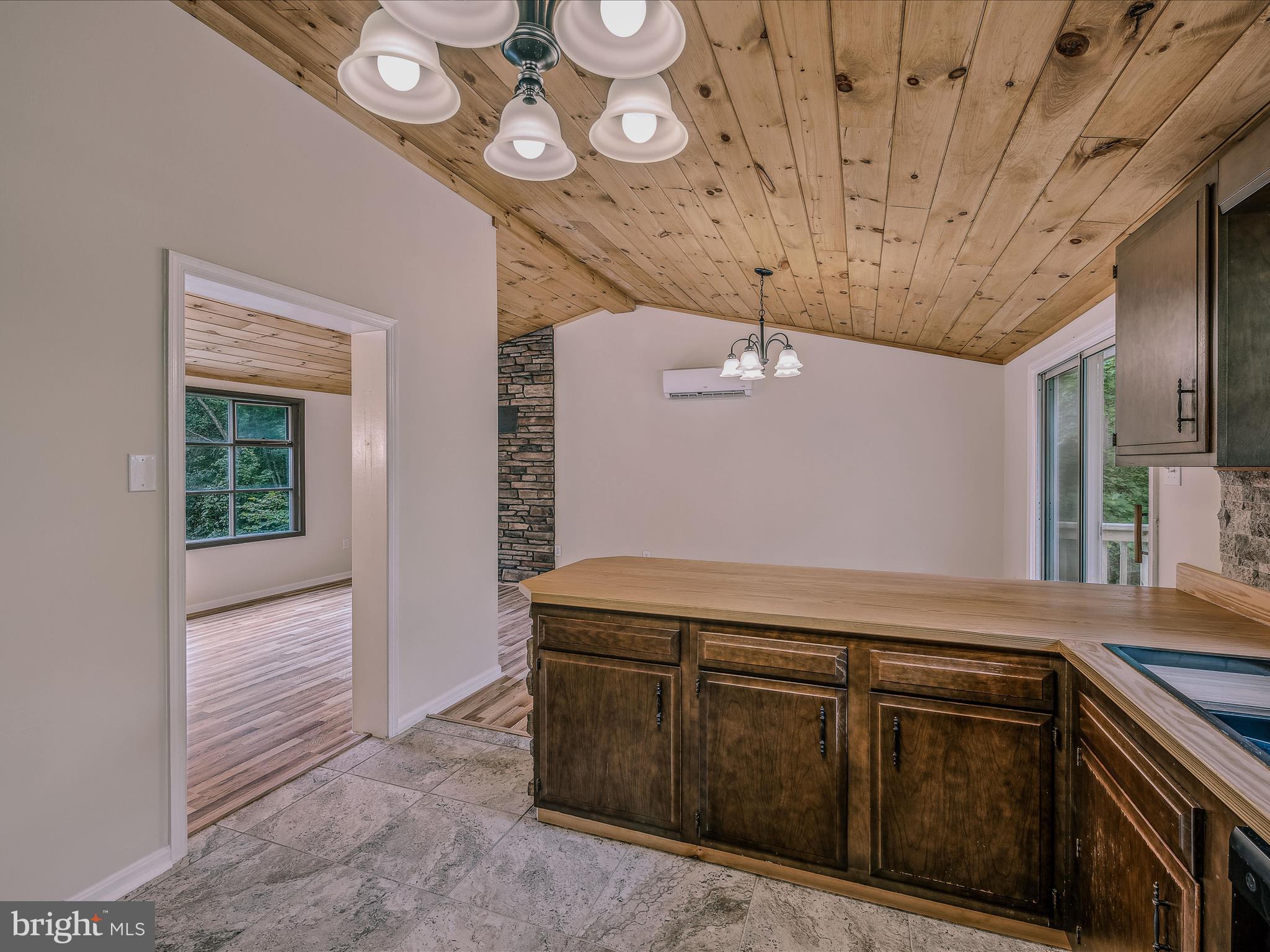 SHIRLEY FARMS - Residential